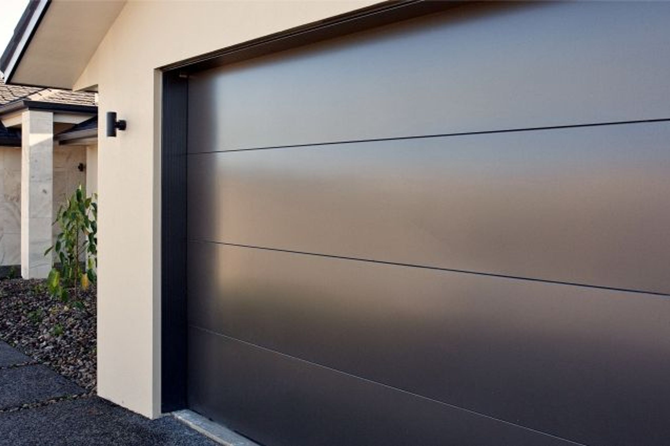 Dominator Sierra Garage Doors