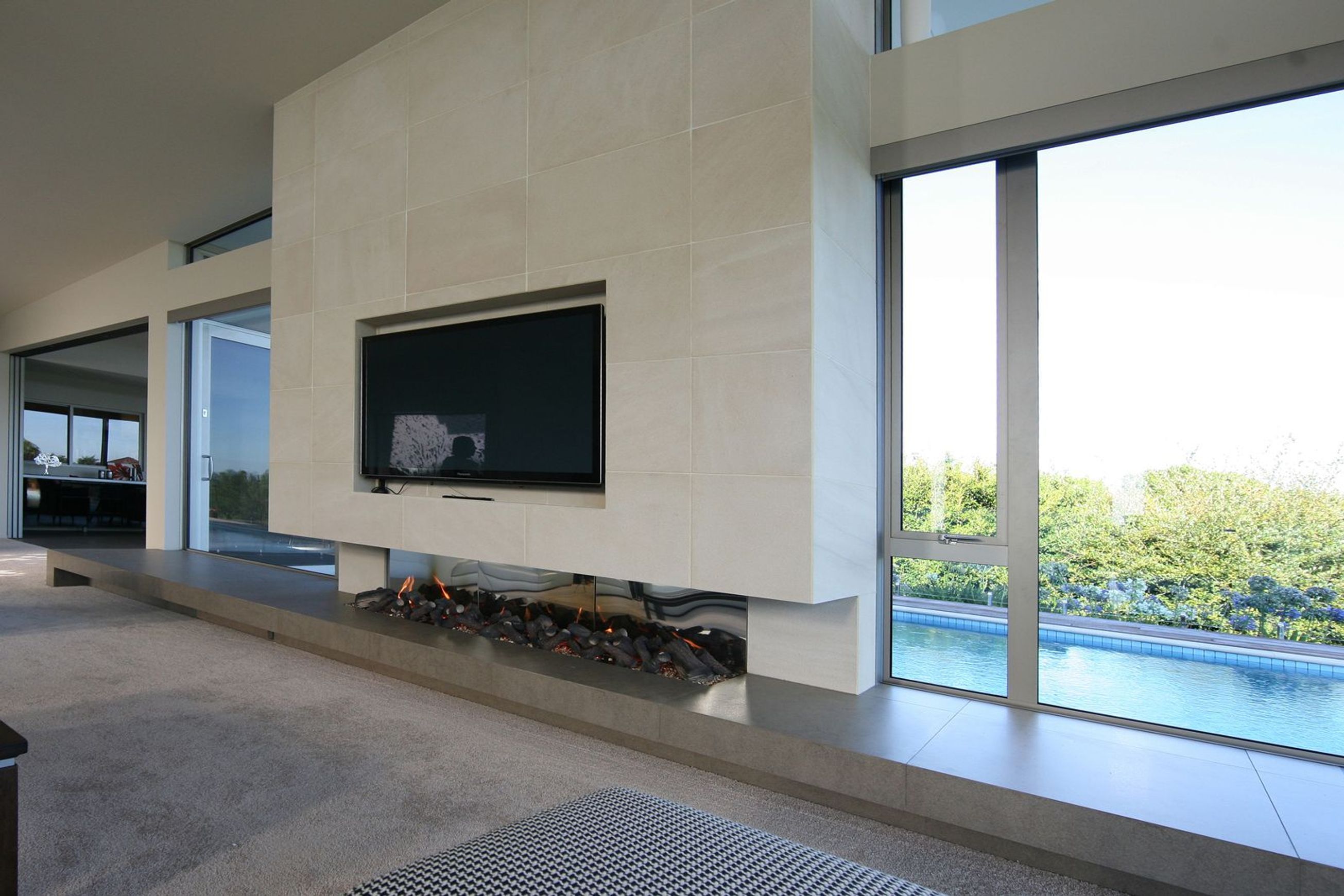 Eastside Euro Fireplace