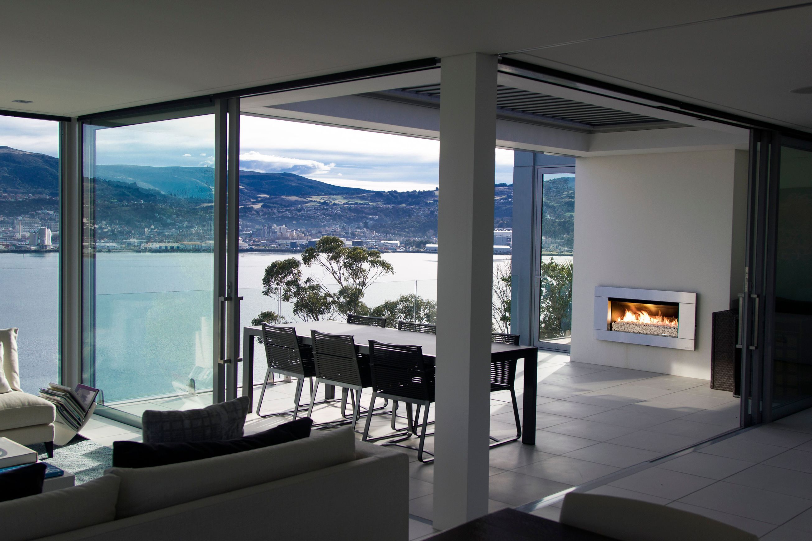 Escea EF5000 Outdoor Gas Fireplace