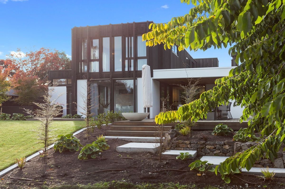 Fendalton House