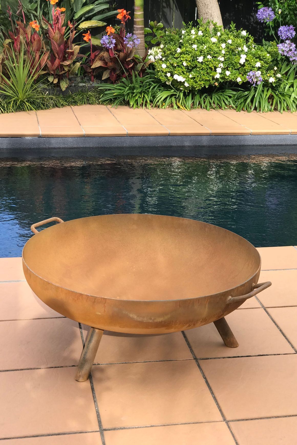 Fire Bowl Pit with Legs