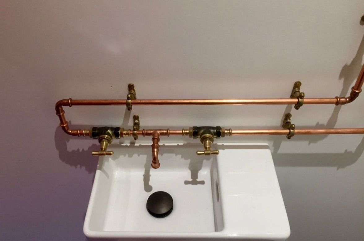 Freeport Bayfair - Bathroom custom copper sink