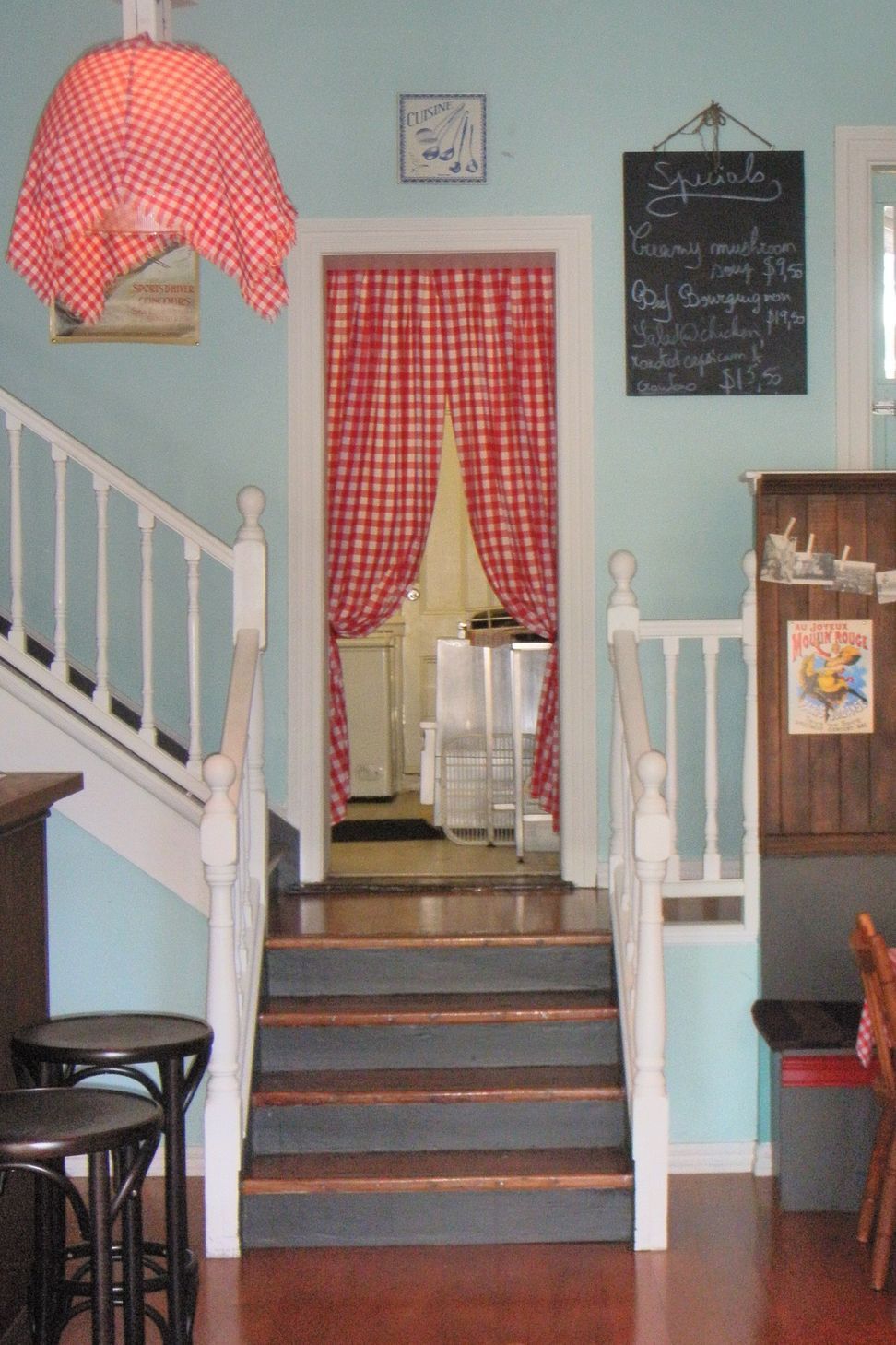 This project was a finalist in the International Dulux Colour Awards – Commercial Interior.