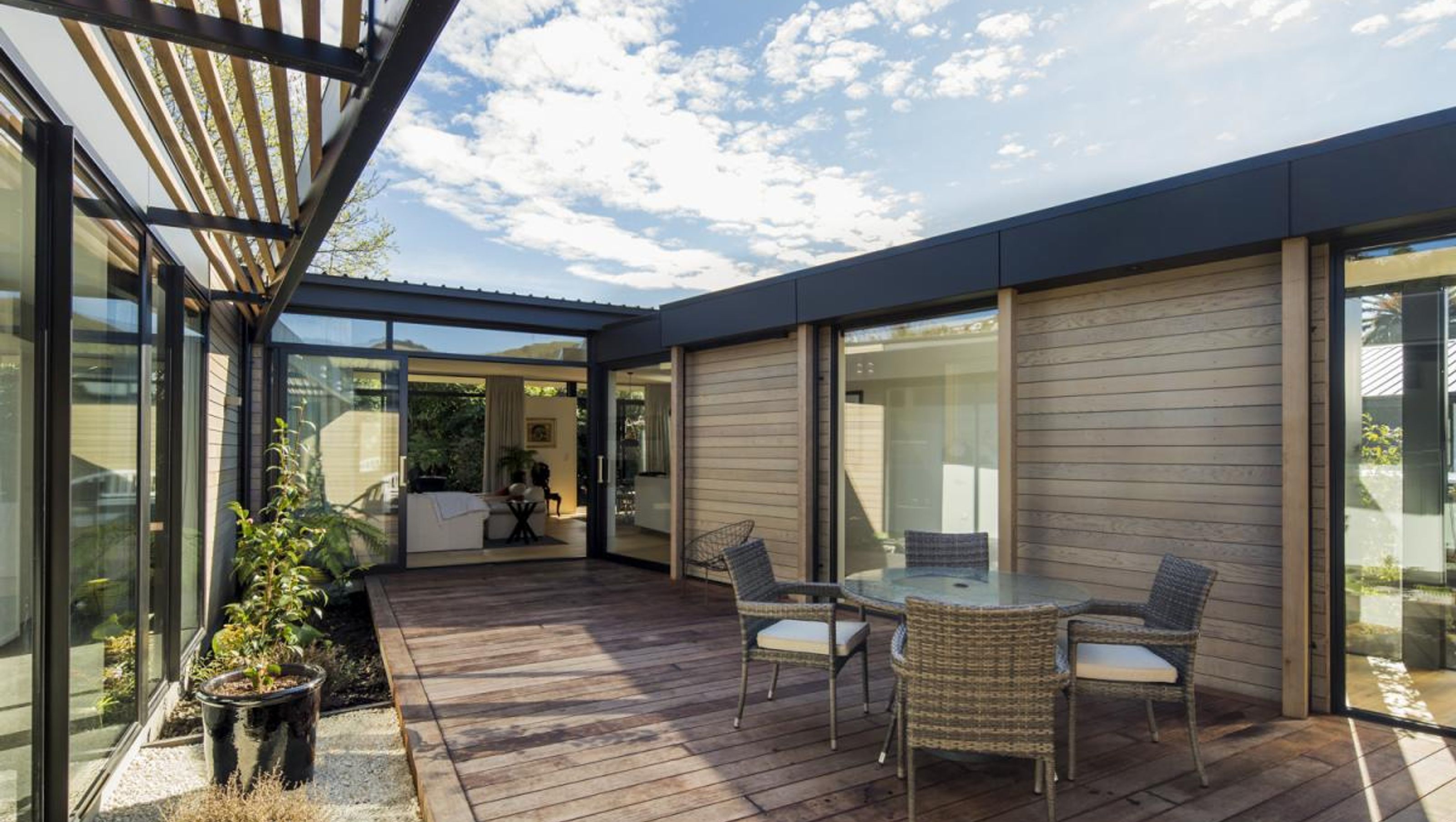 Gunns Crescent, Cashmere