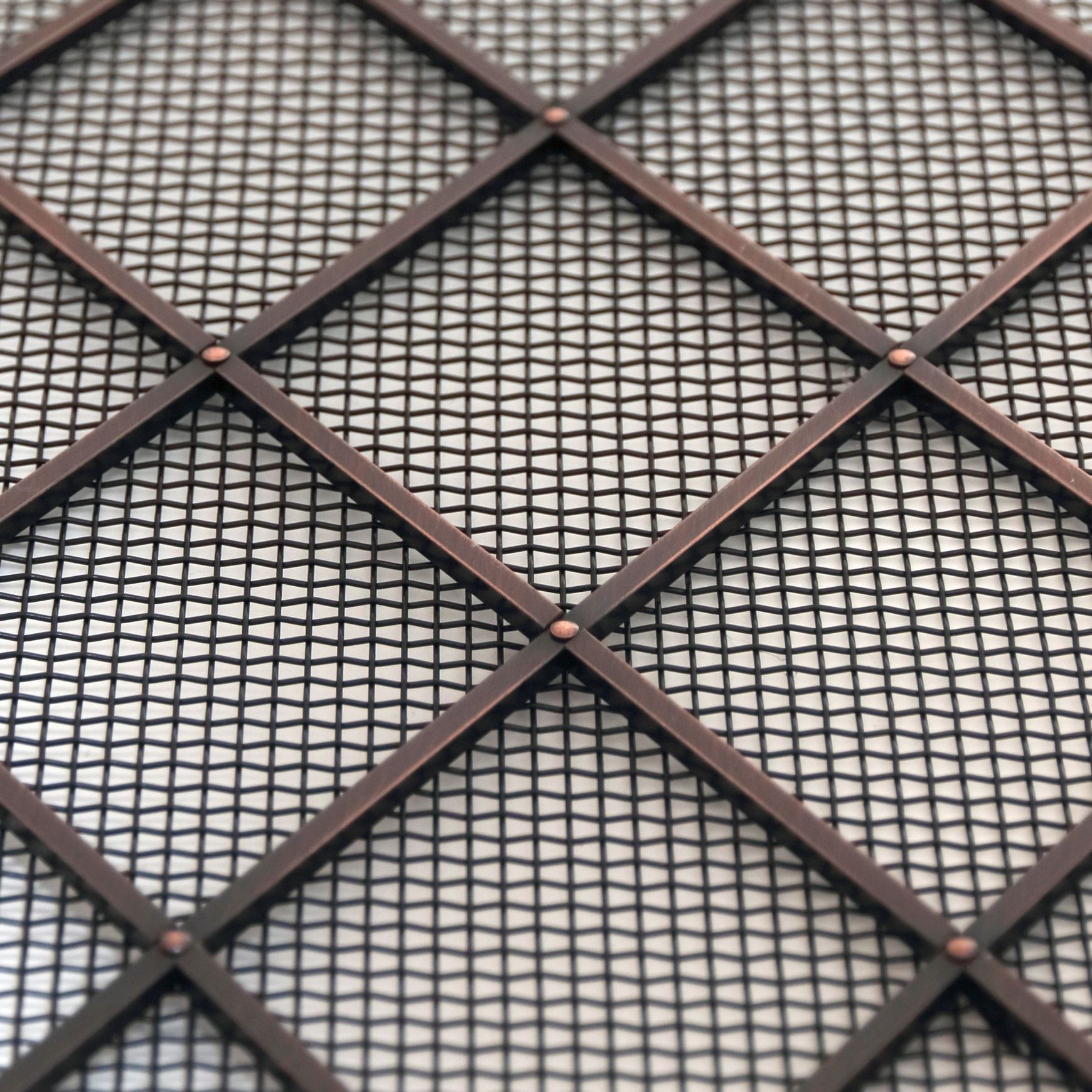 Oxford Hand Assembled Diamond Grille With Pinheads