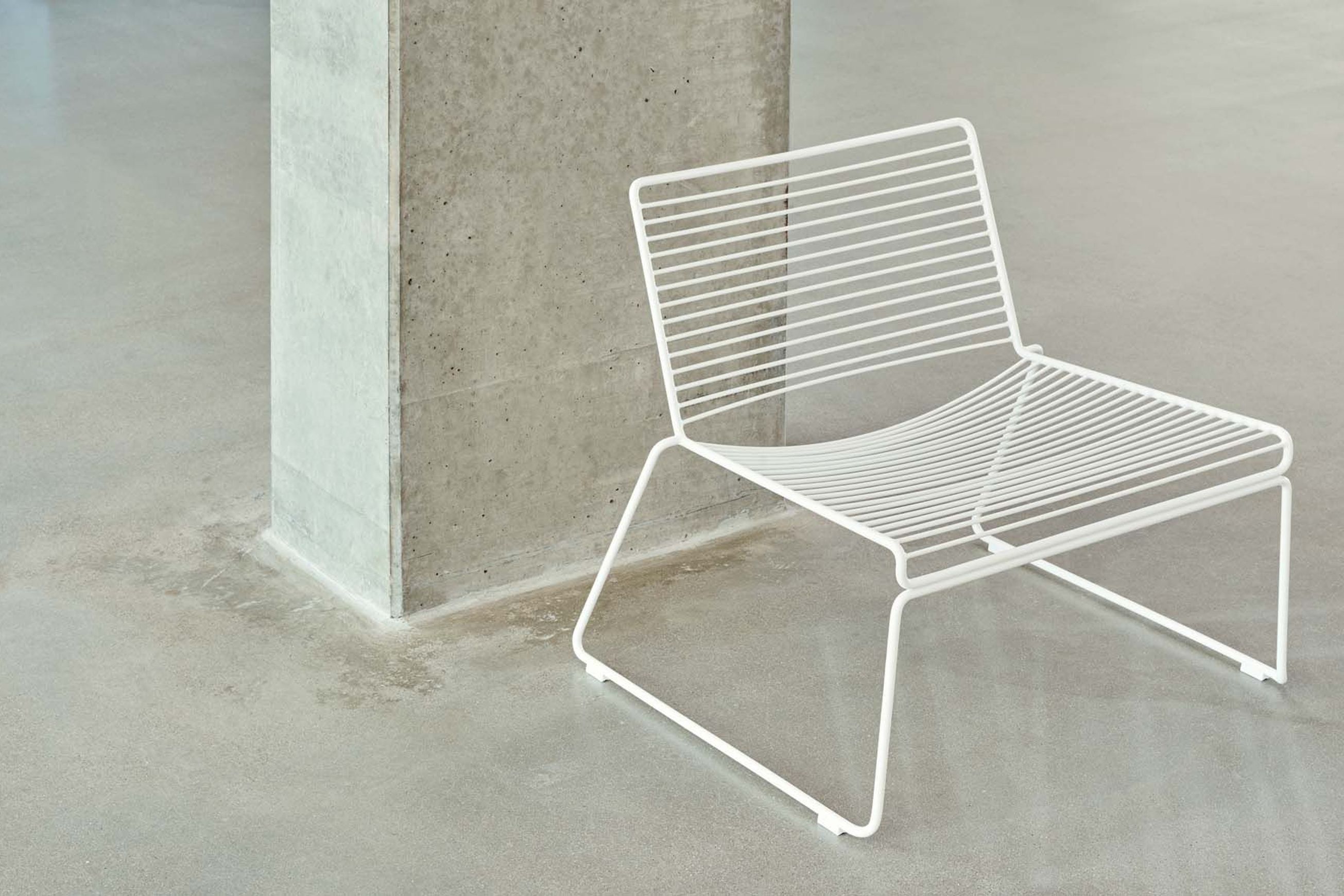 Hee Lounge by HAY