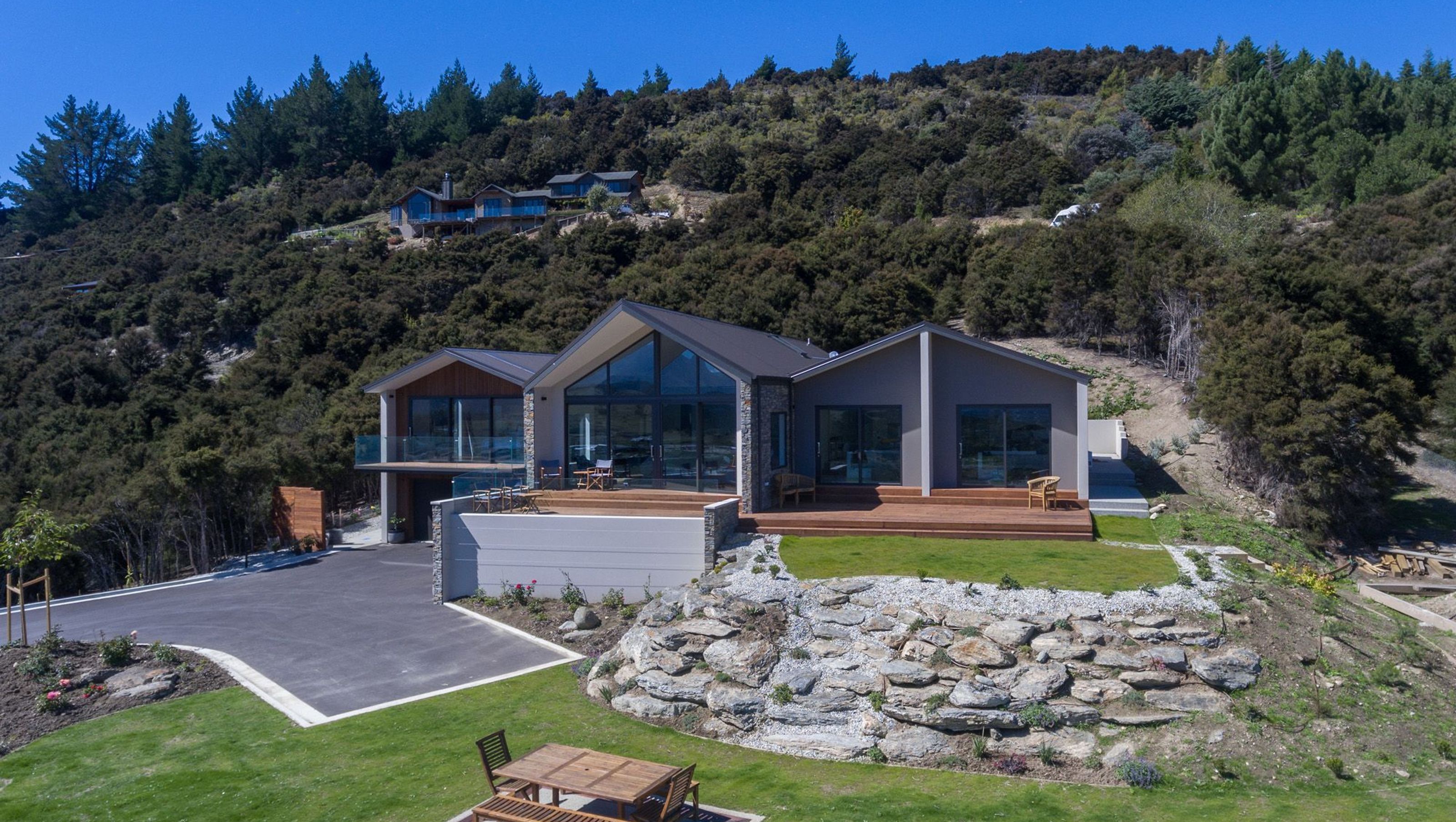 Hidden Hills 