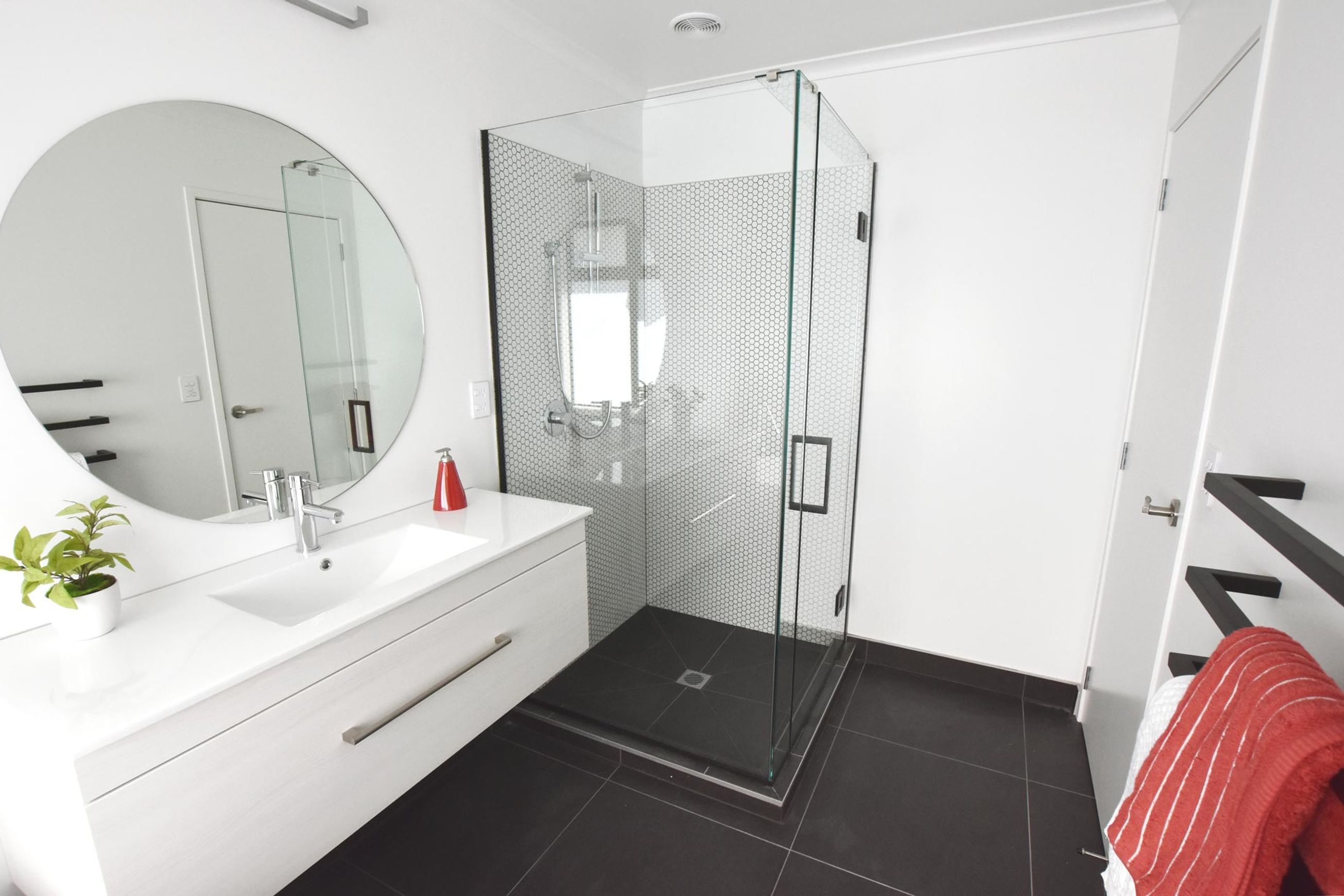 Frameless Glass Box Showers