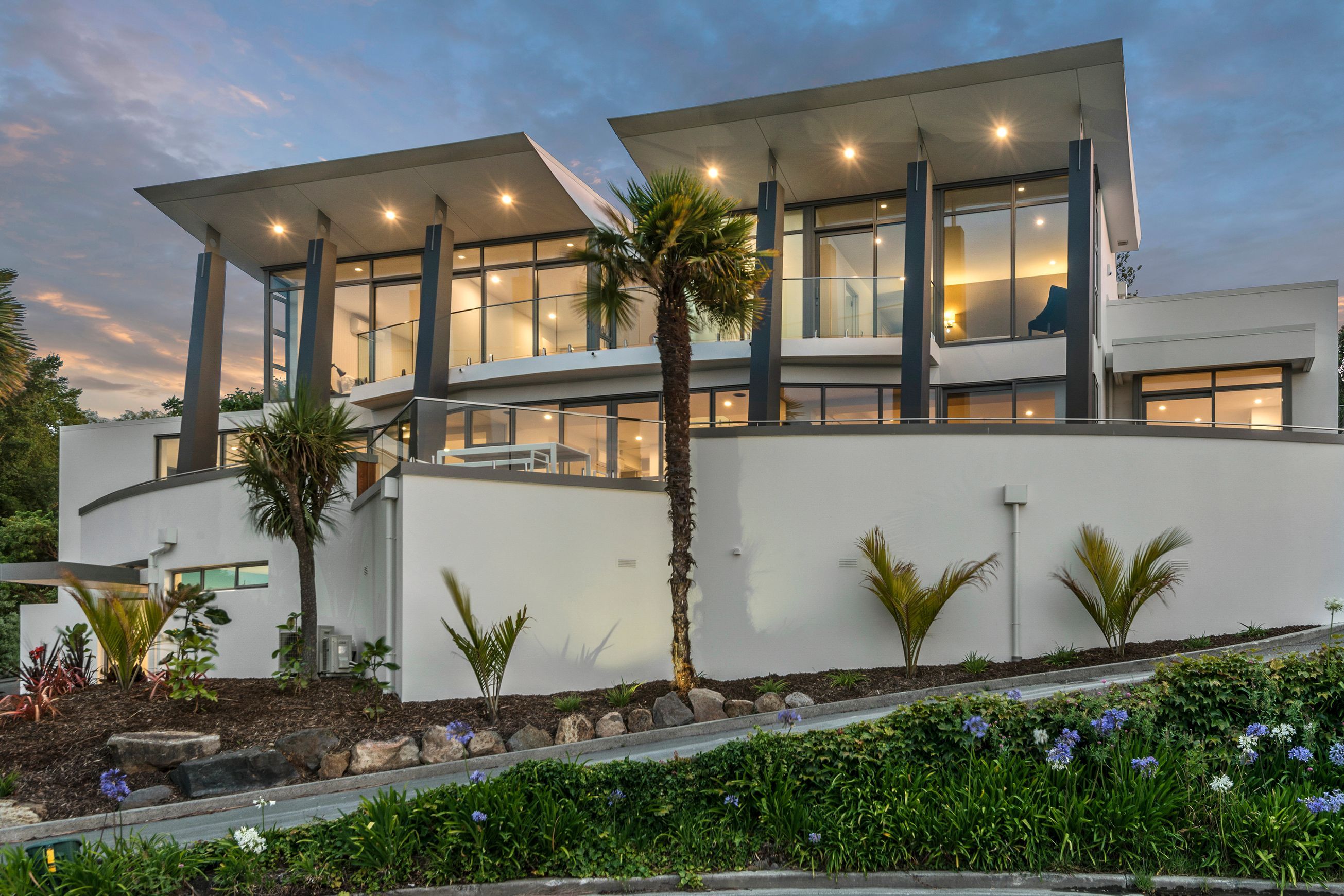 INTEGRA Lightweight Concrete Facade System