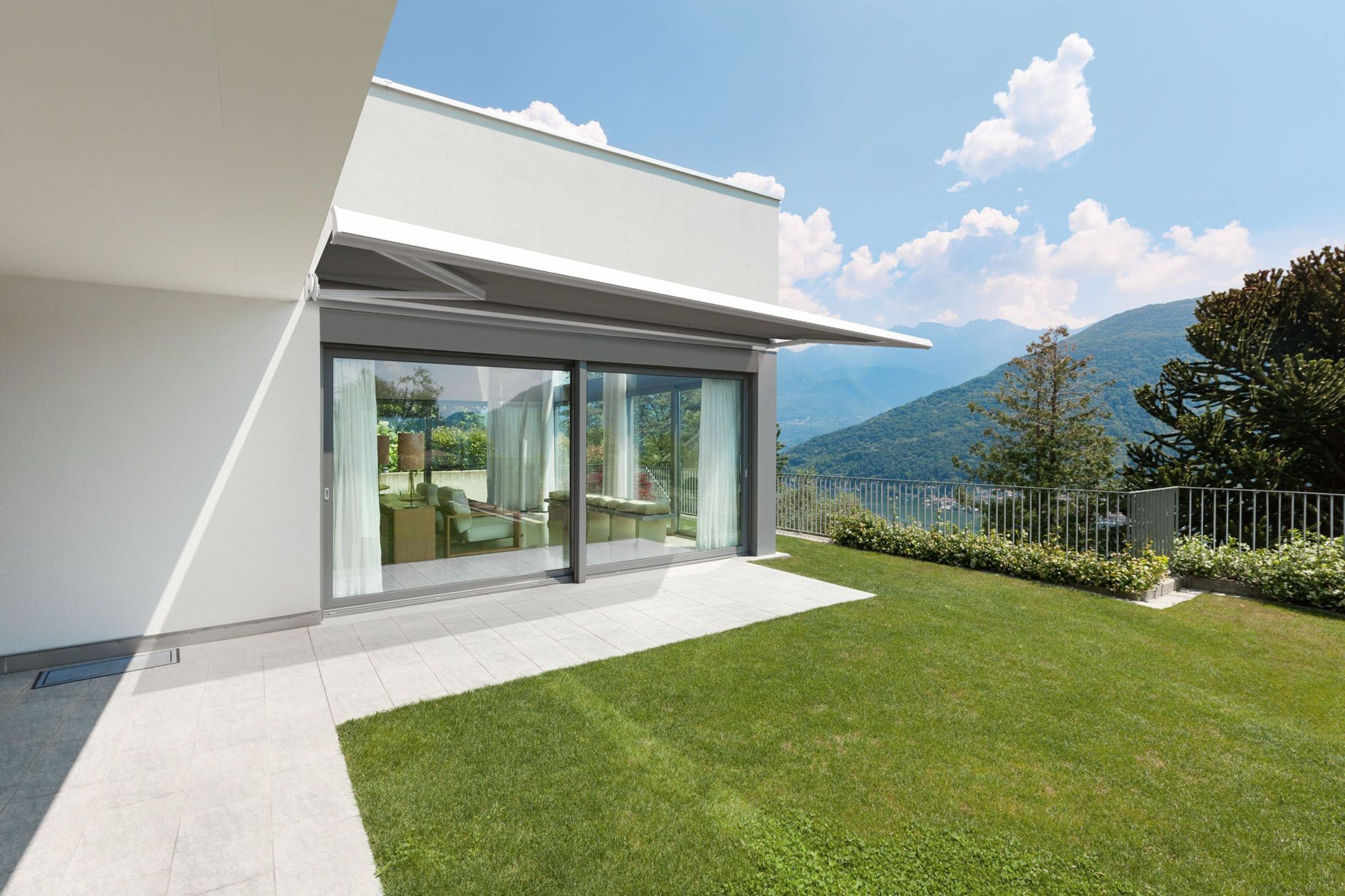 Integral Cassette Awning
