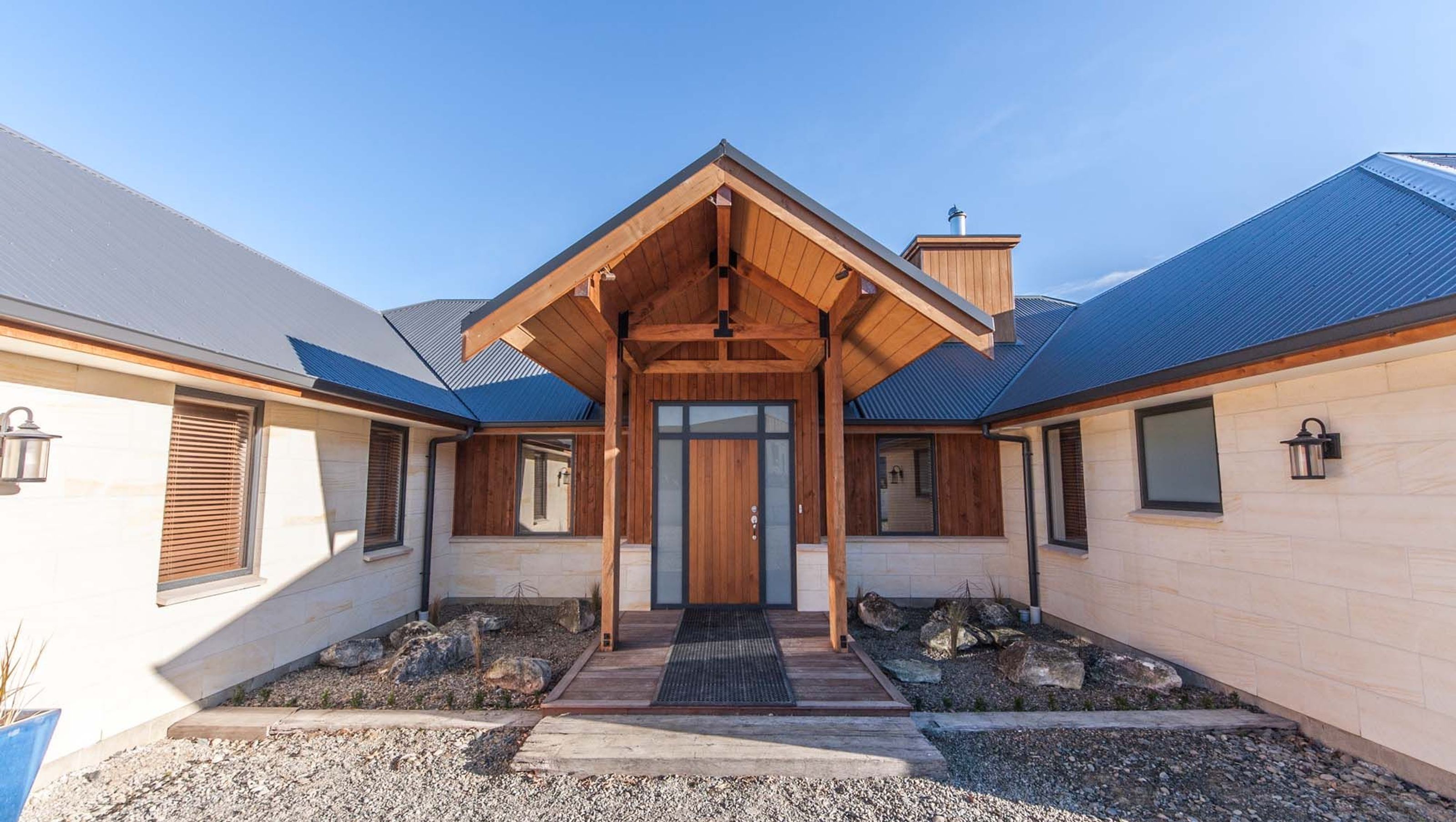 Kakanuis House