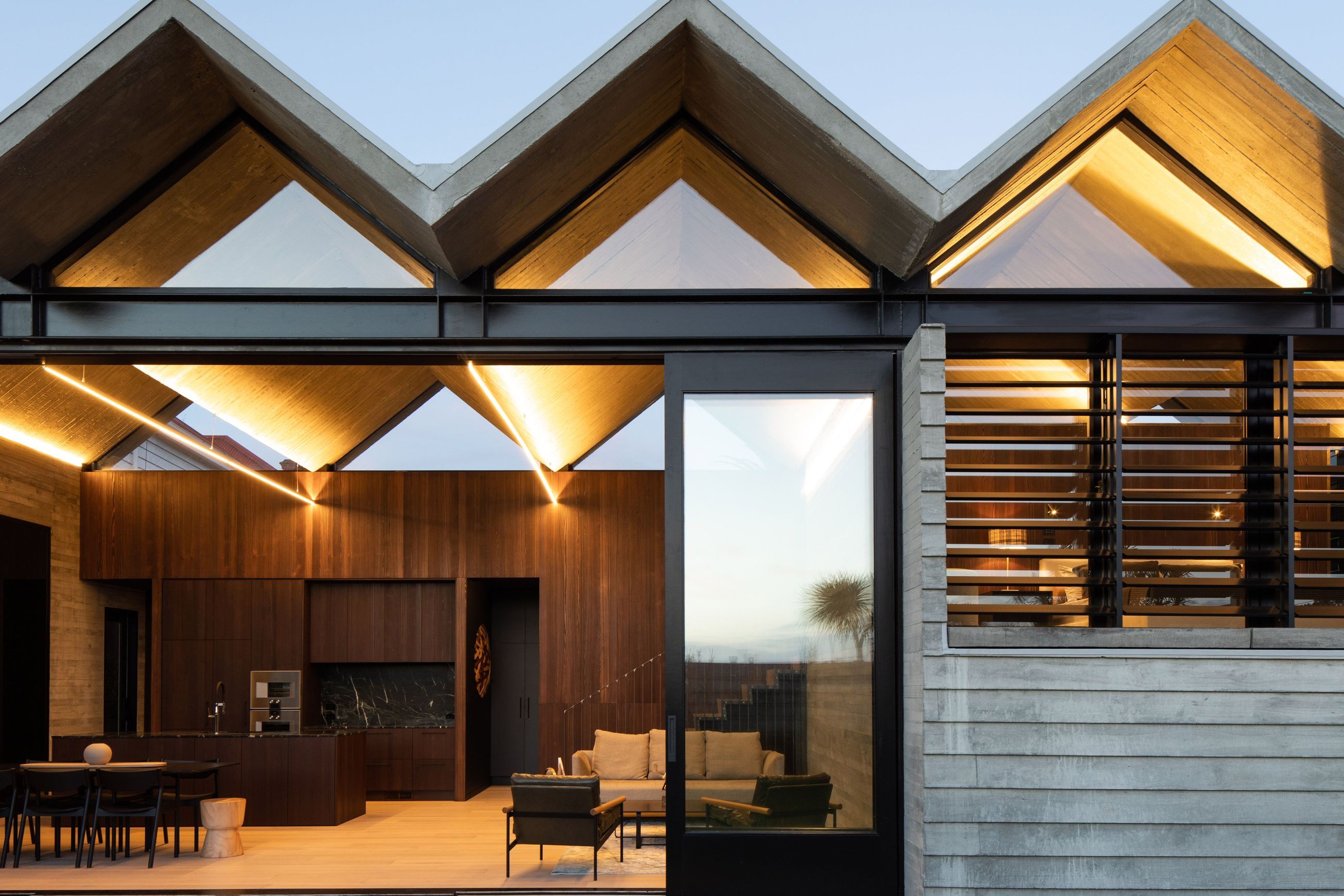 Locarno Operable Horizontal Louvres