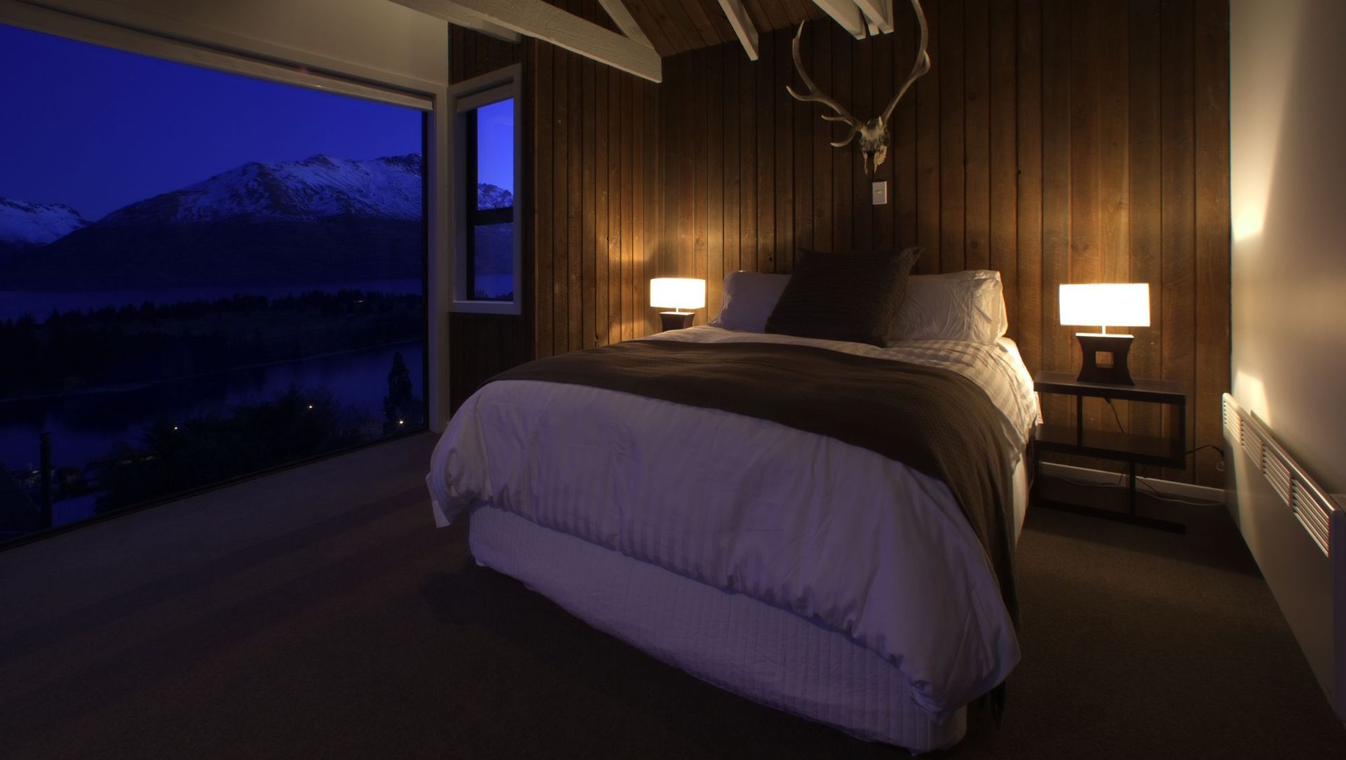Lake View House banner
