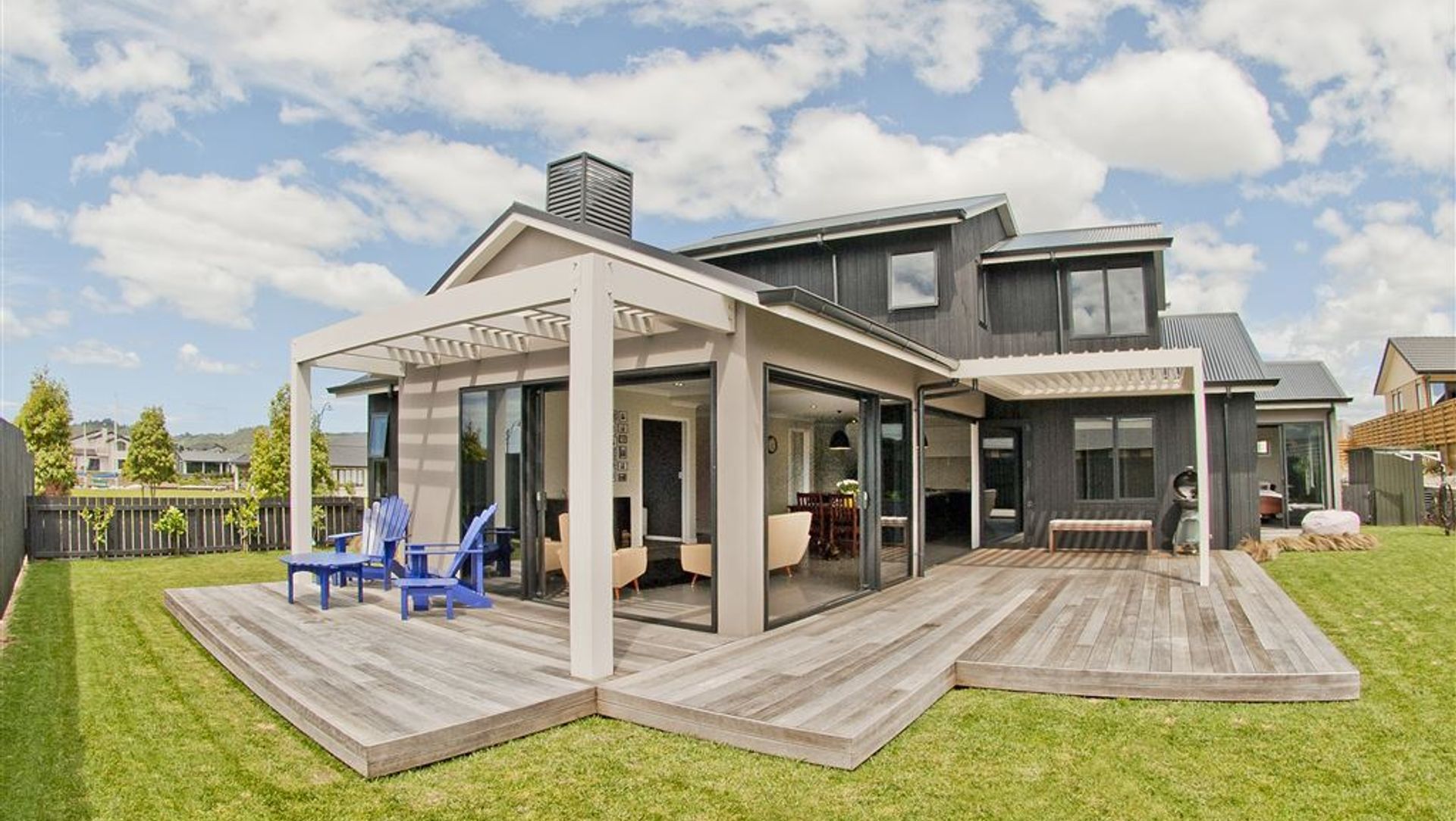 Leeward Drive banner