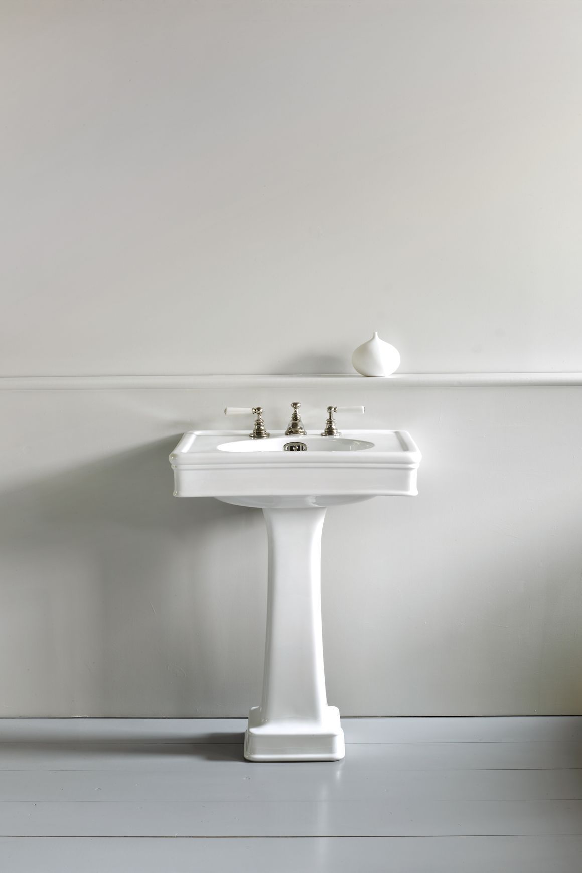 Lonsdale 550 and 650 basin