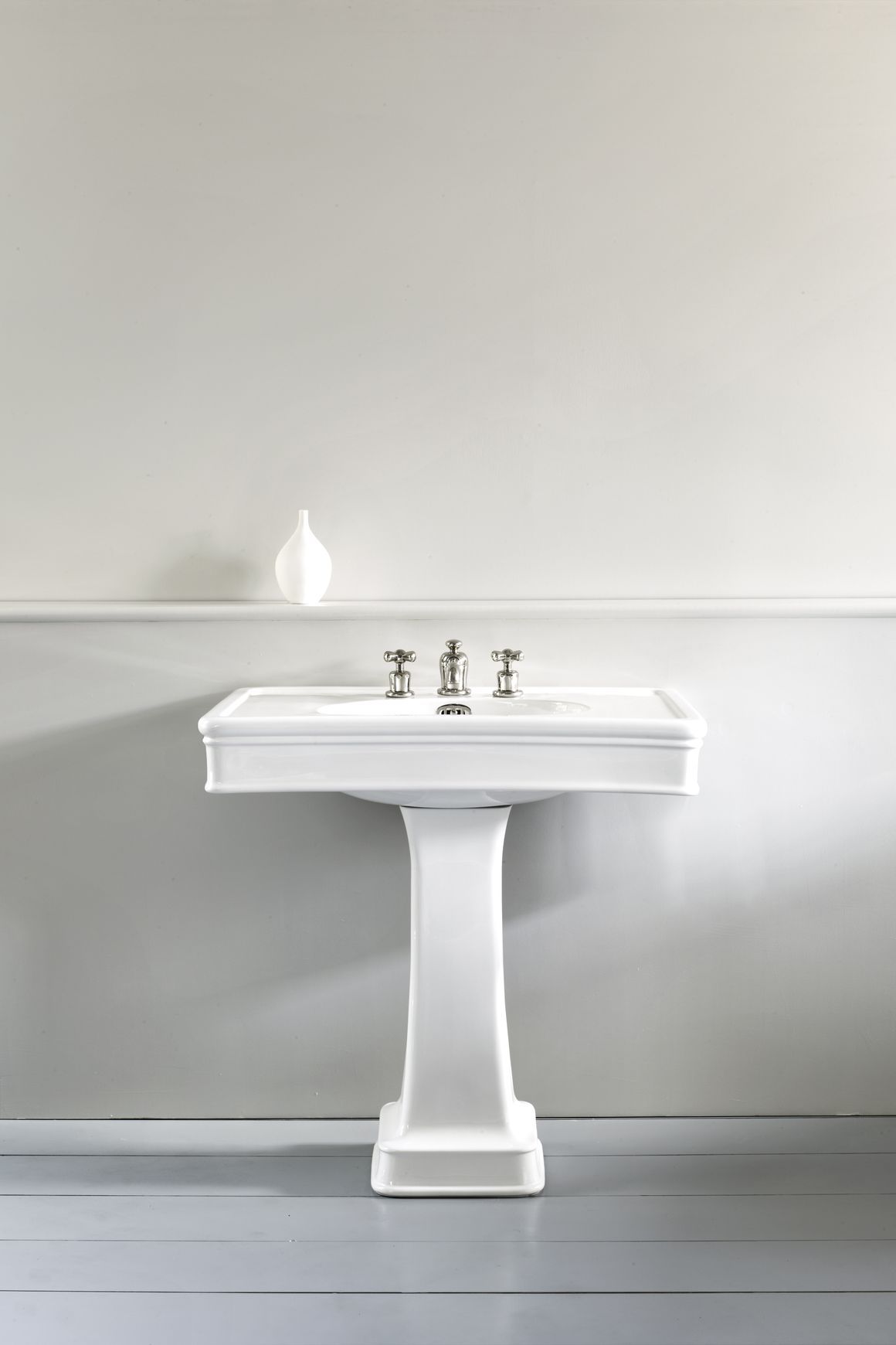 Lonsdale 860 basin