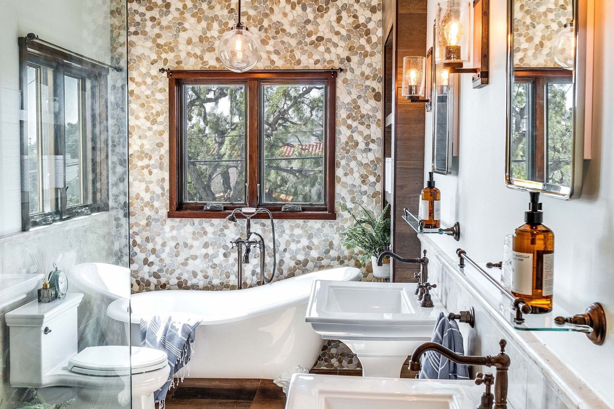 Marble Pebble Interlocking Tile