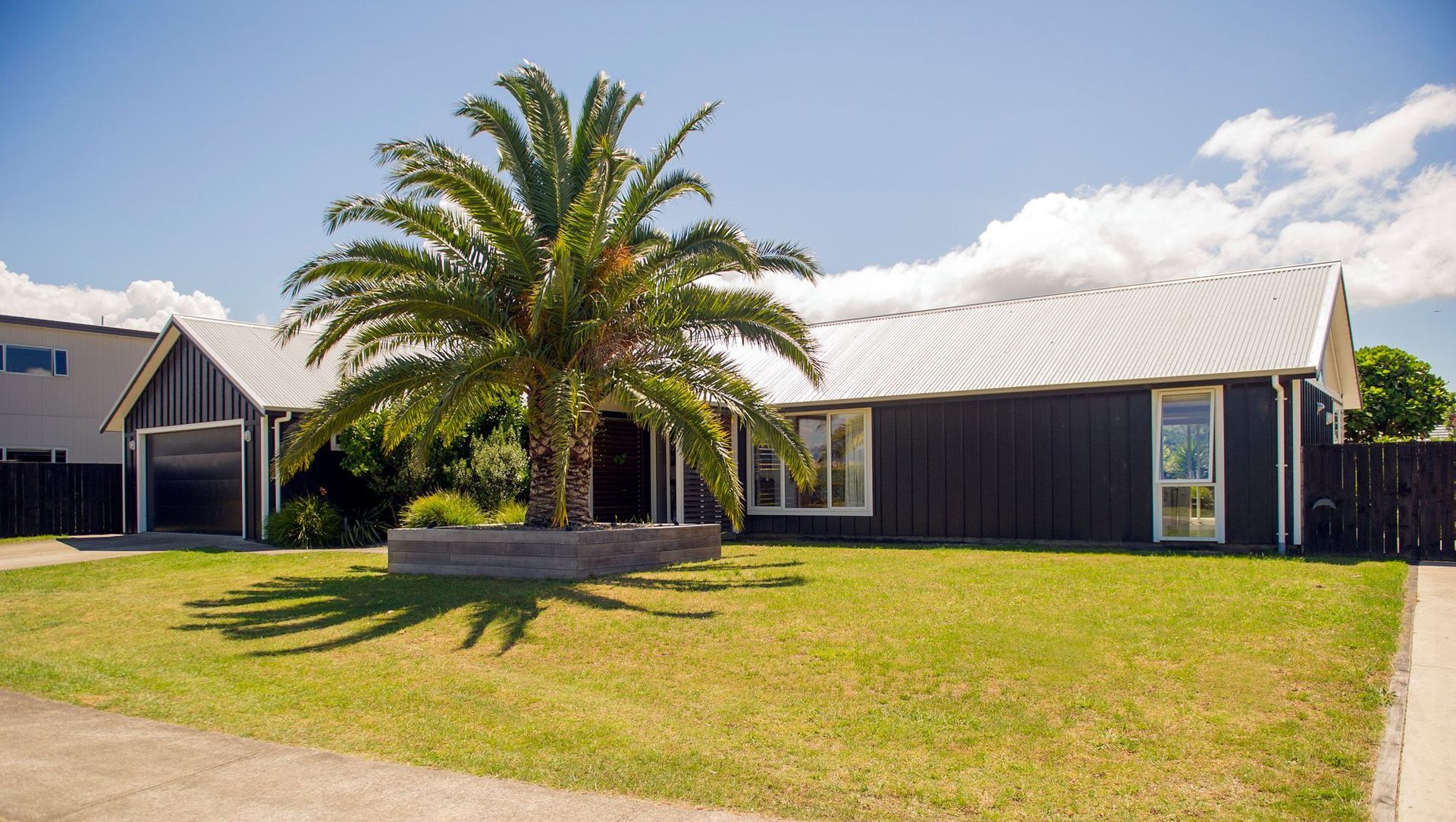 Mayo House I - Whitianga banner