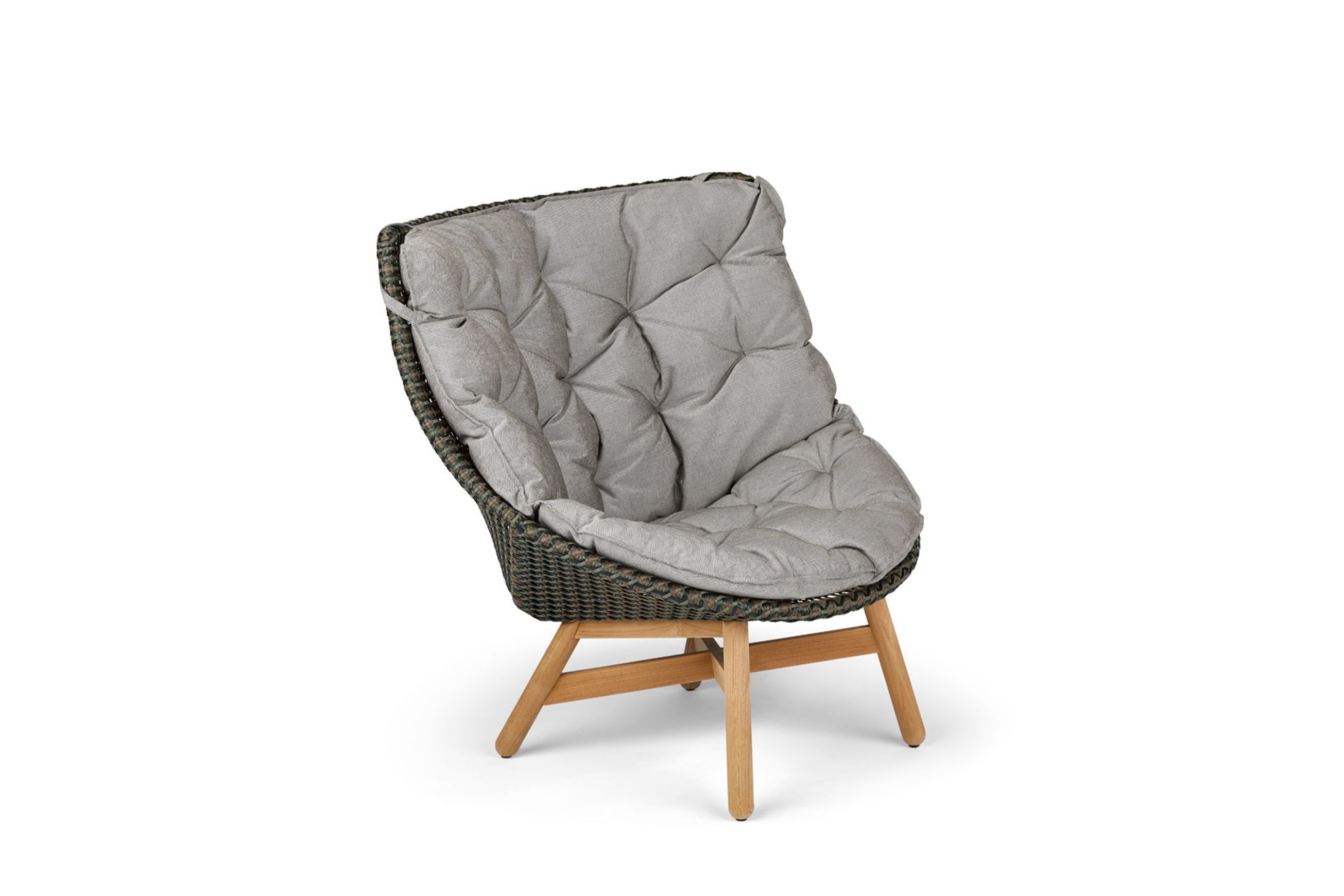 Mbrace wing chair by DEDON