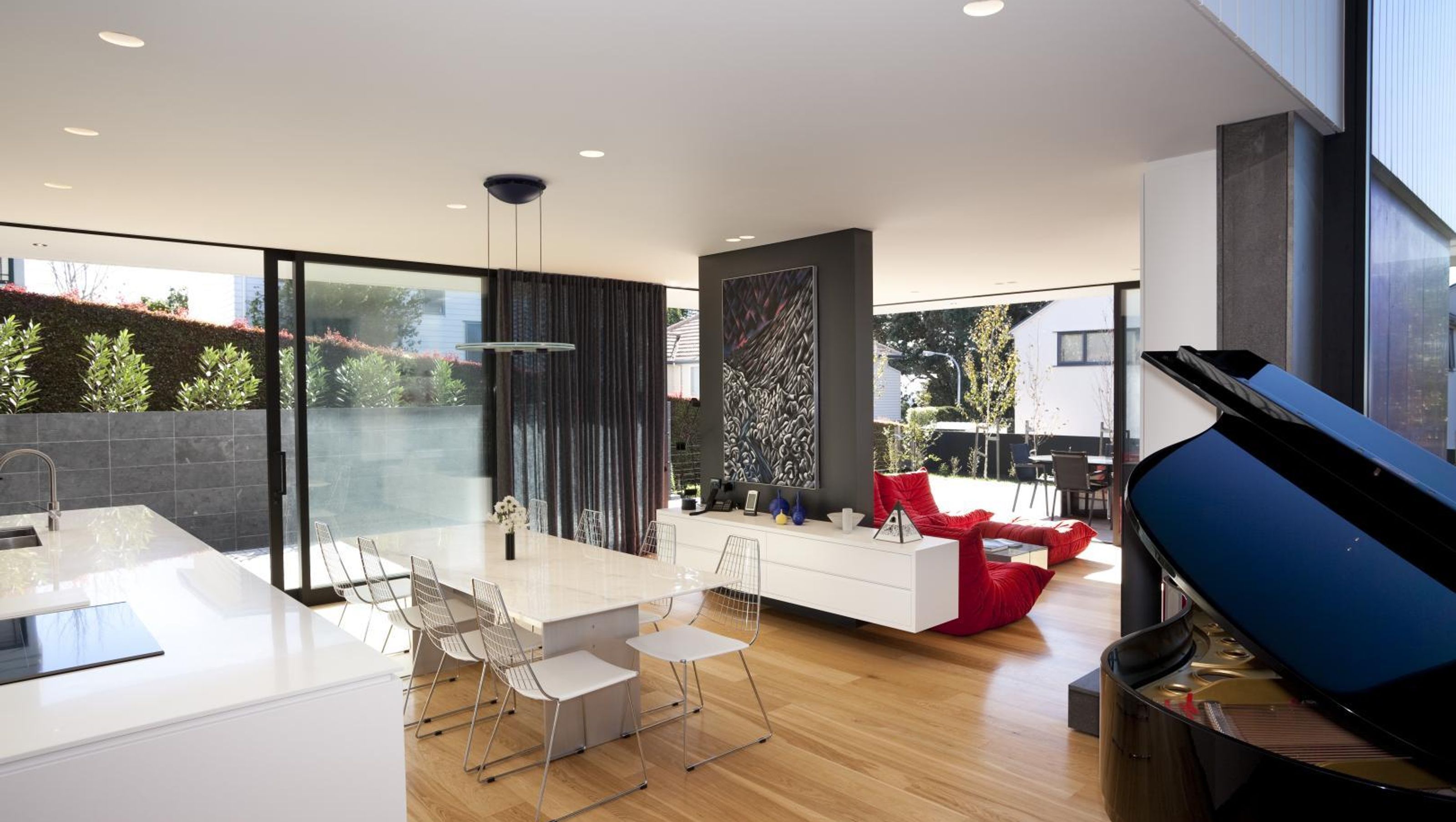Minimalist New House