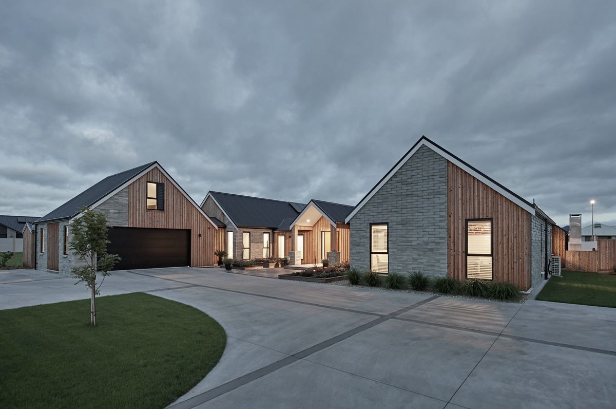 Pod and Link House