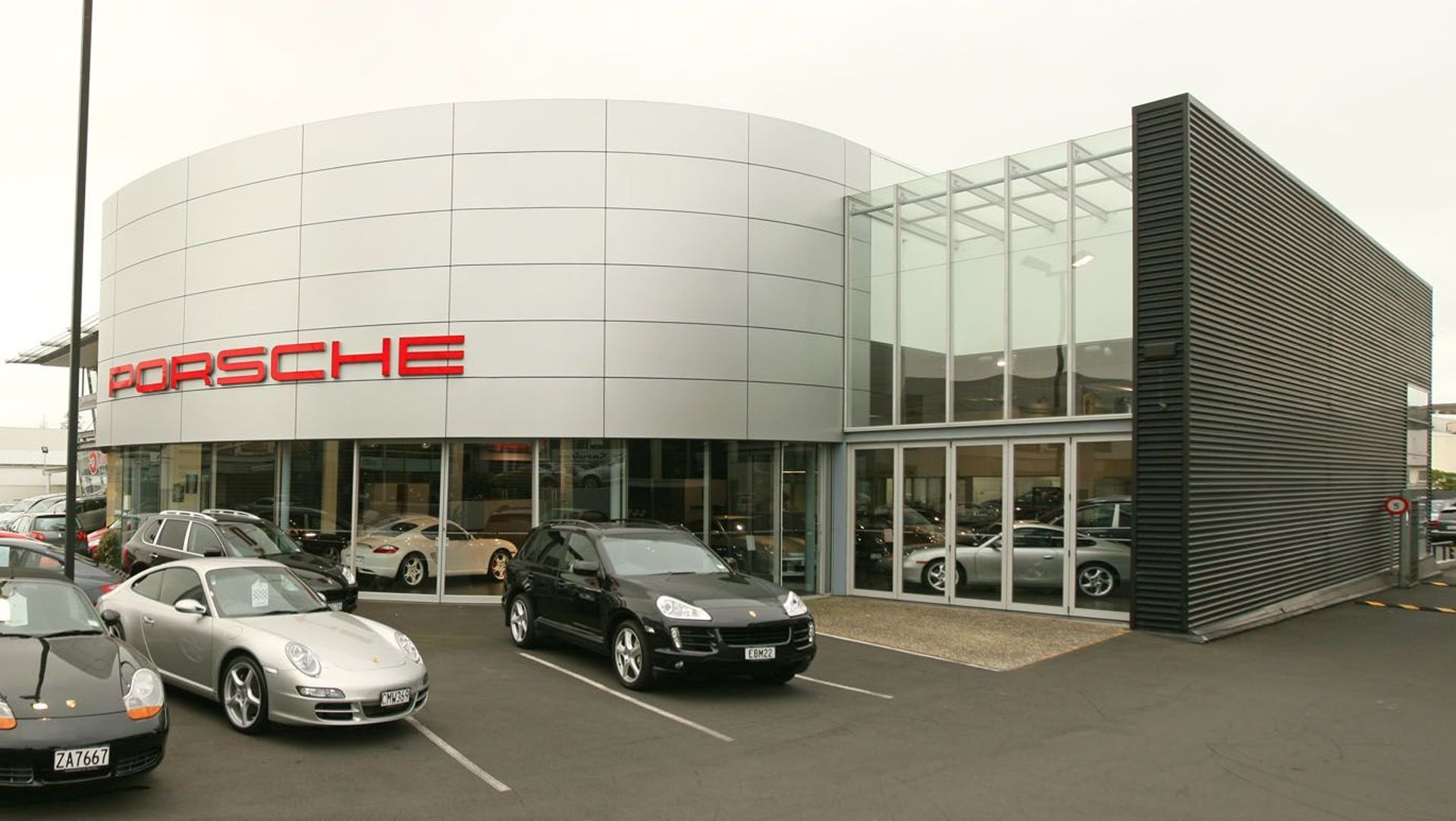 Porsche Showroom banner