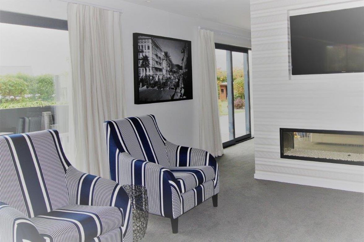 Pye Residence