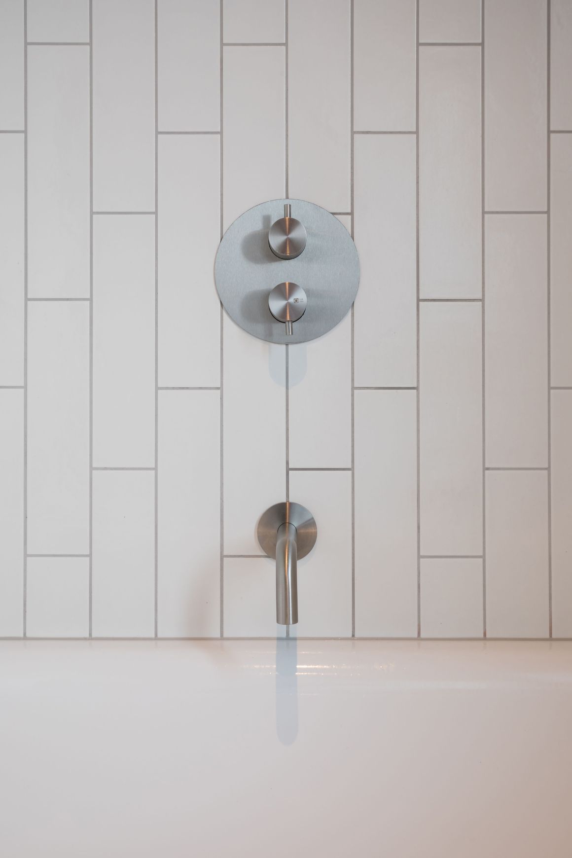 Quadro Ottavo 1245 Wall Mount Mixer/Diverter