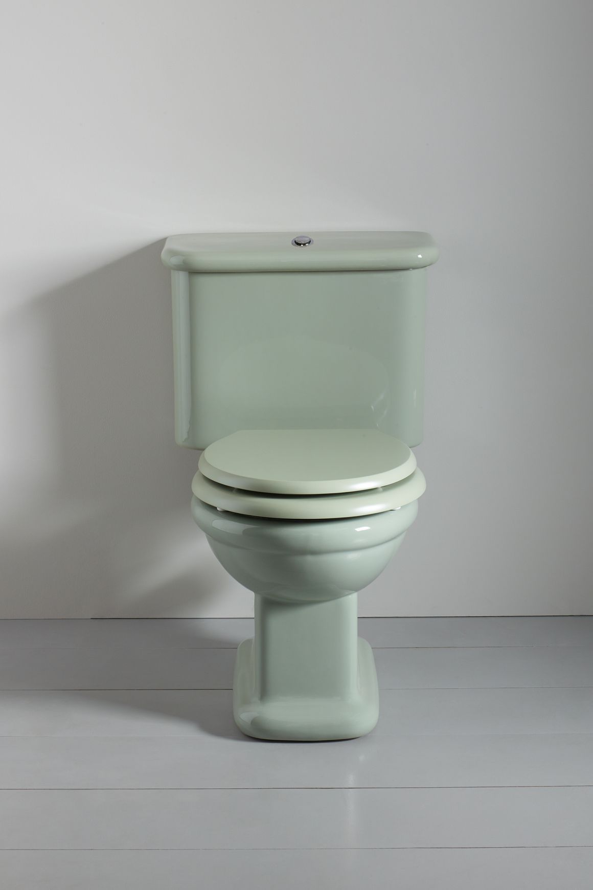 Rockwell Toilet With Close Coupled Cistern Pan