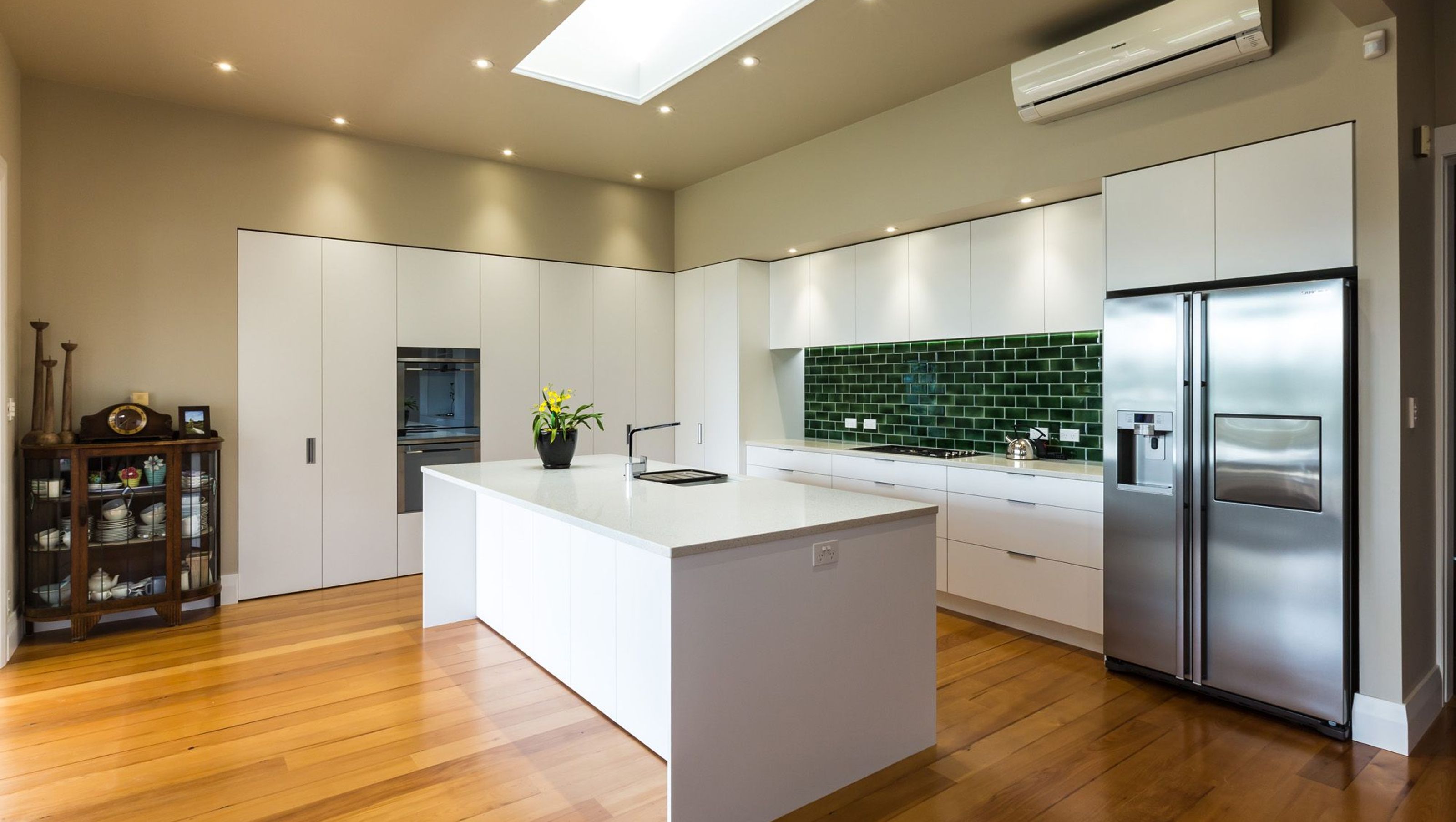 Sandringham Elegant in White