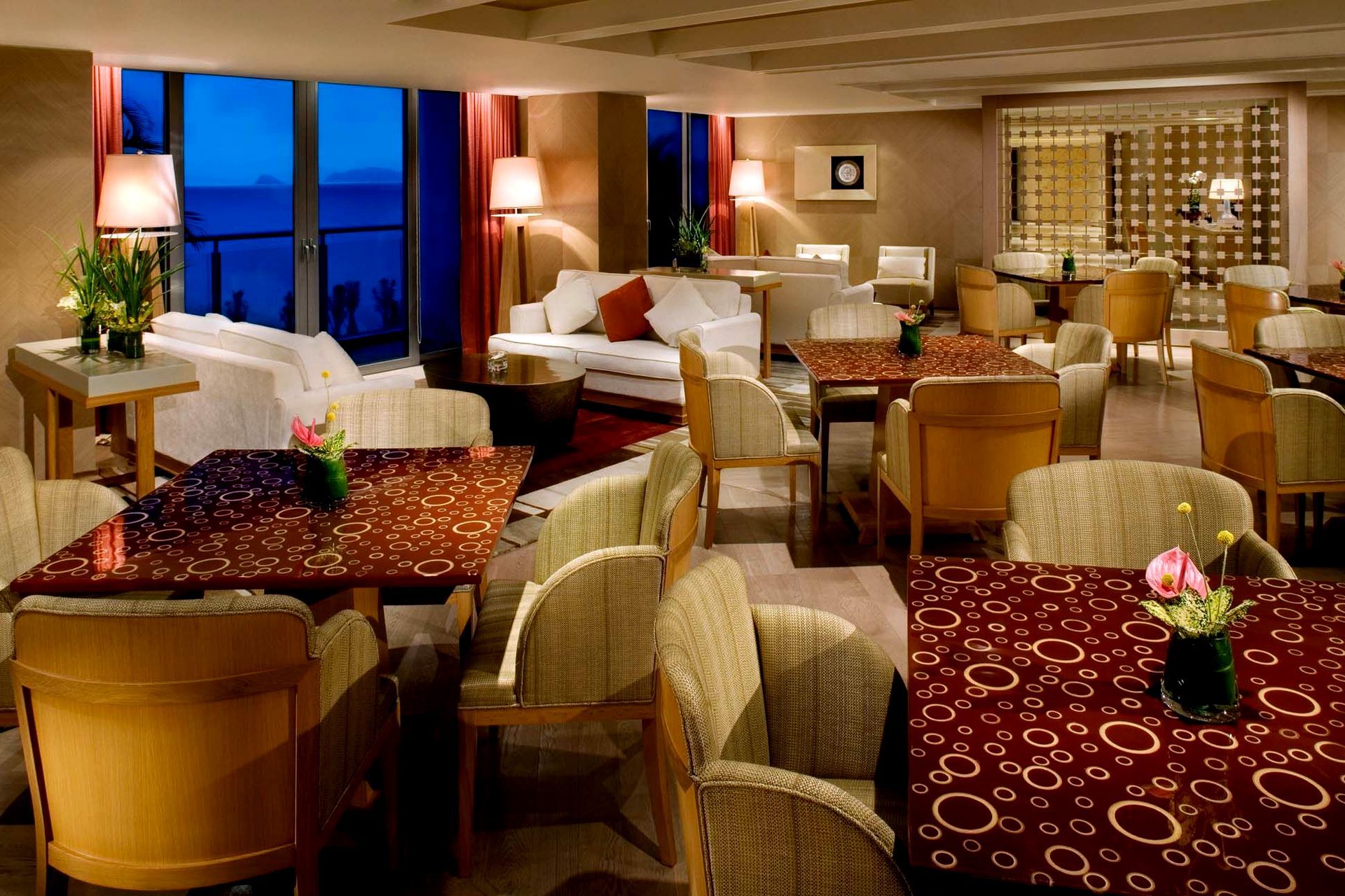 Executive Lounge