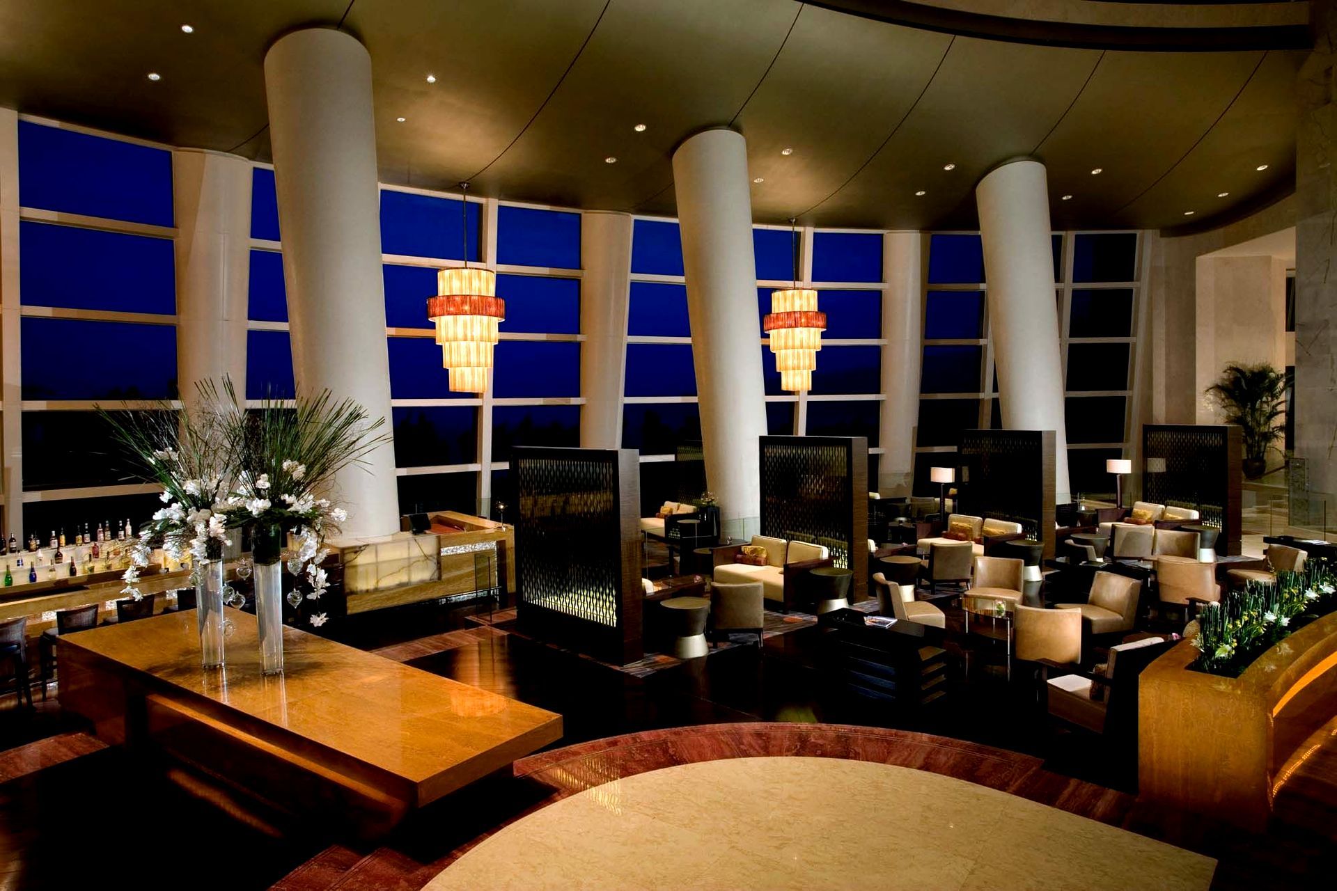 Lobby Lounge &amp; Bar