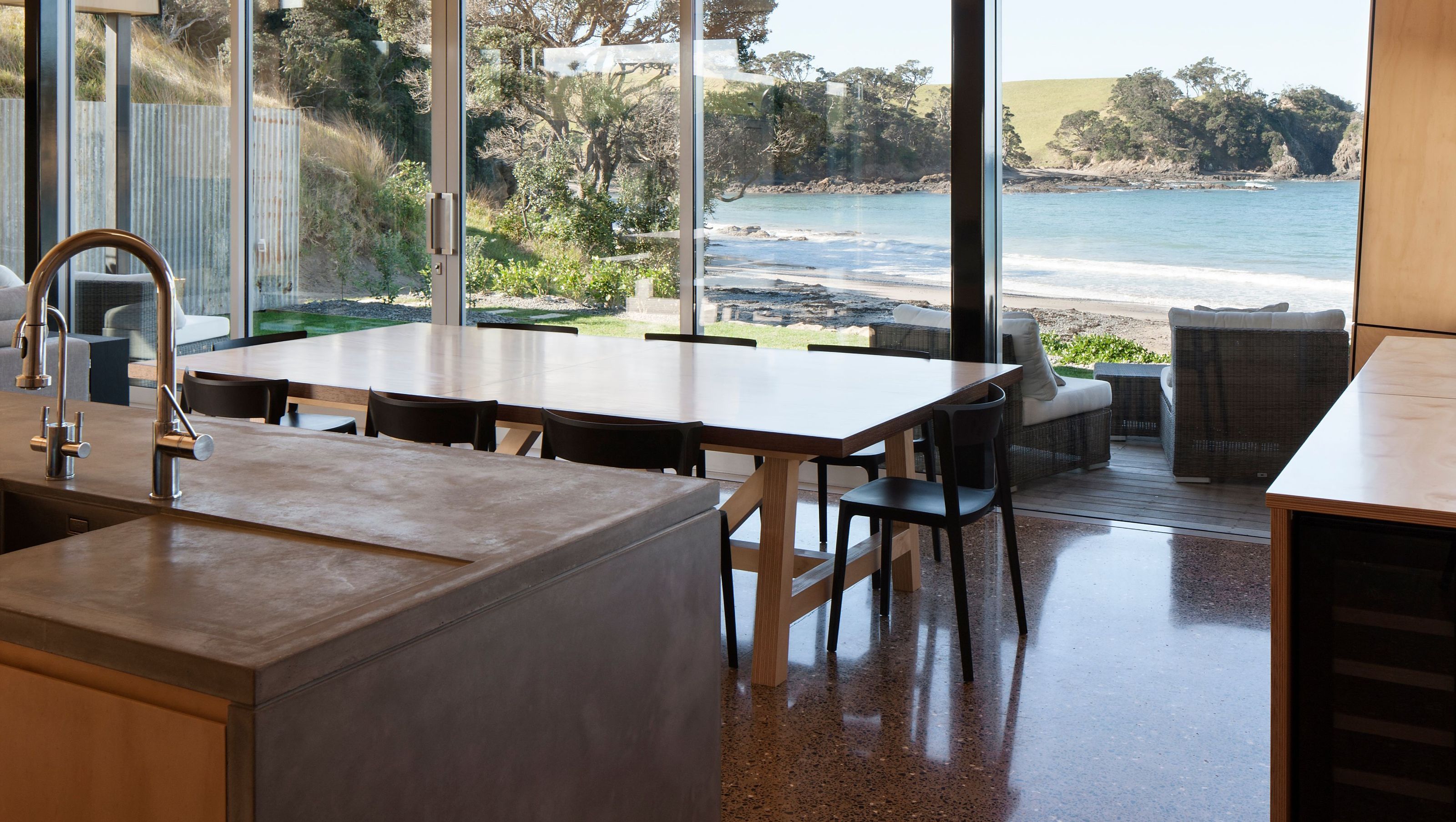 Fe3O4 House, Northland