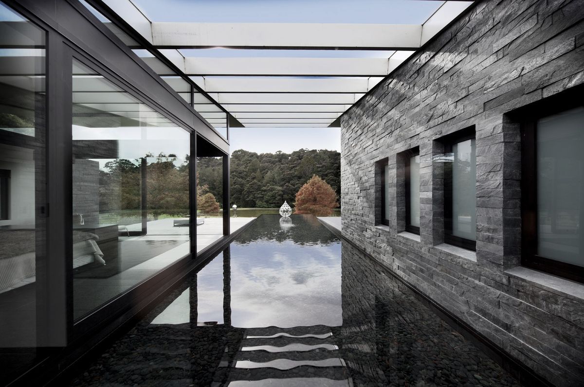 Silver Quartzite Variable Length Cladding, Coatesville