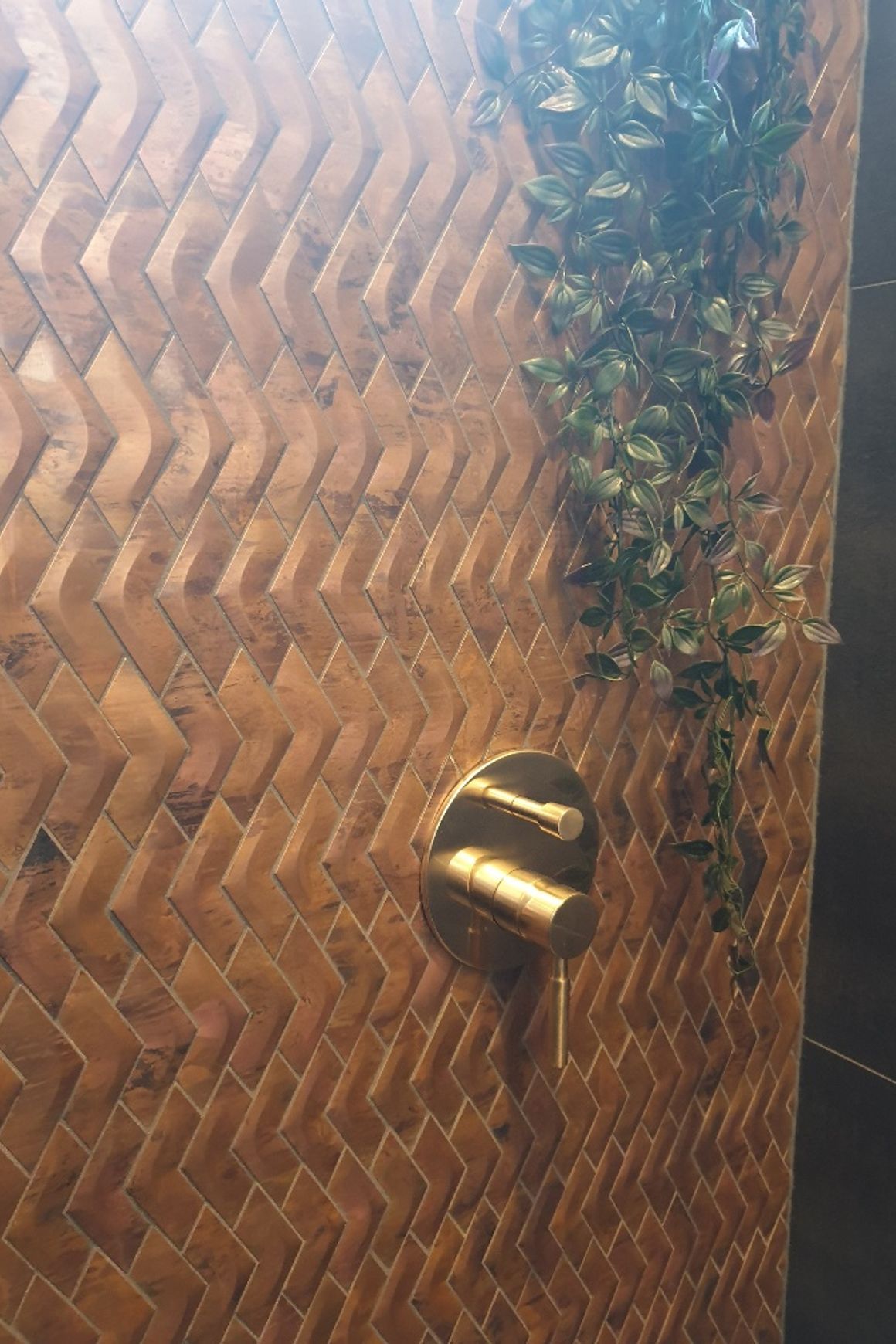 Vee Mosaic Wall Tiles