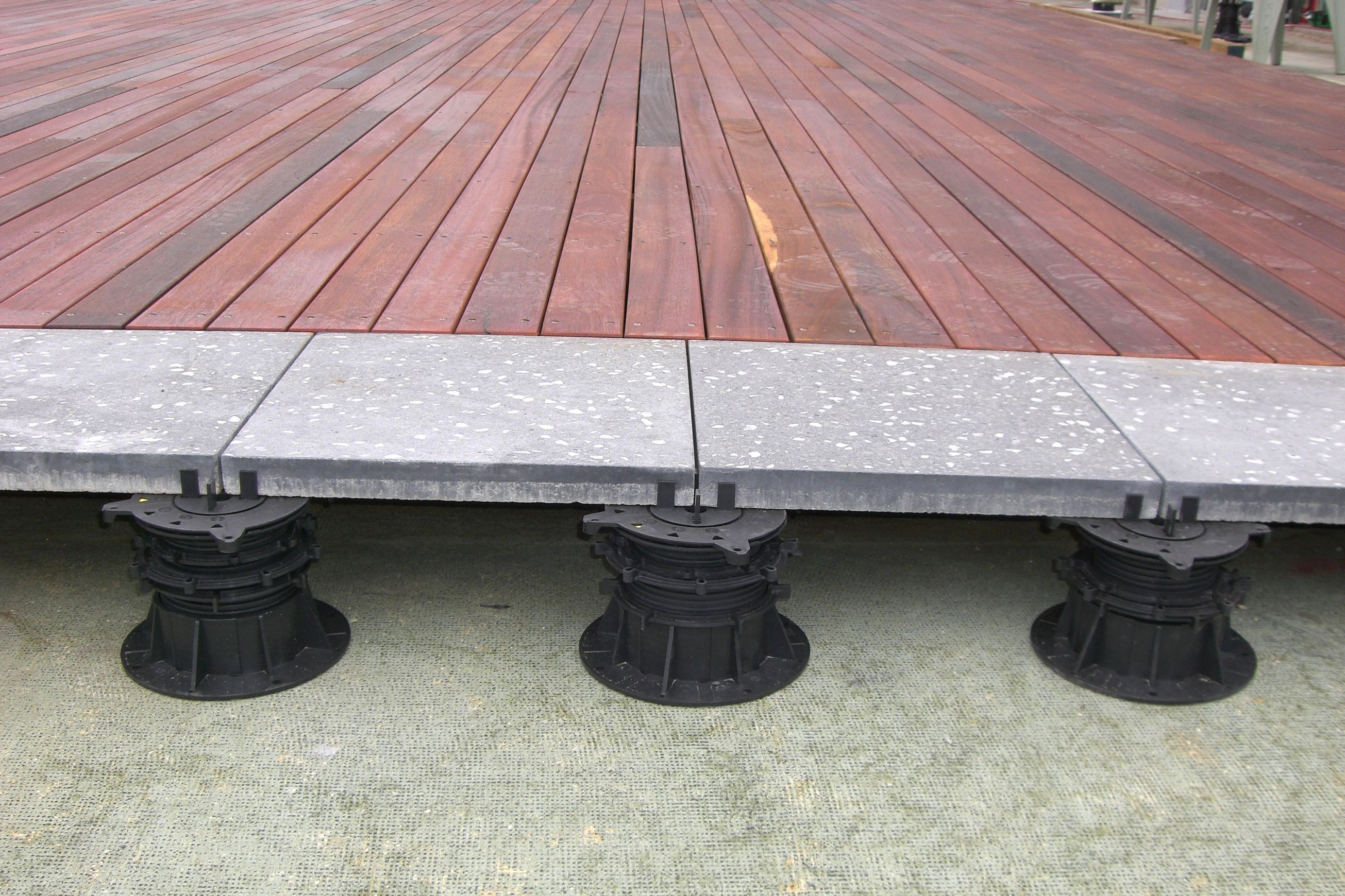 Verisjack Pedestals