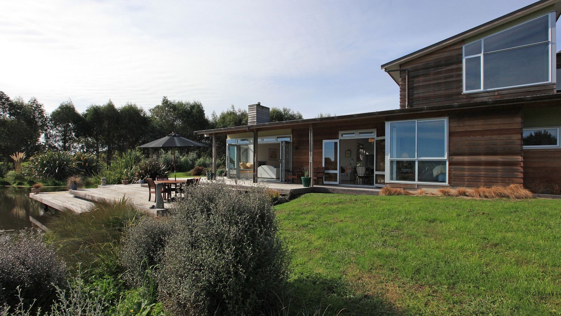 Waitaheke Wetland Home banner
