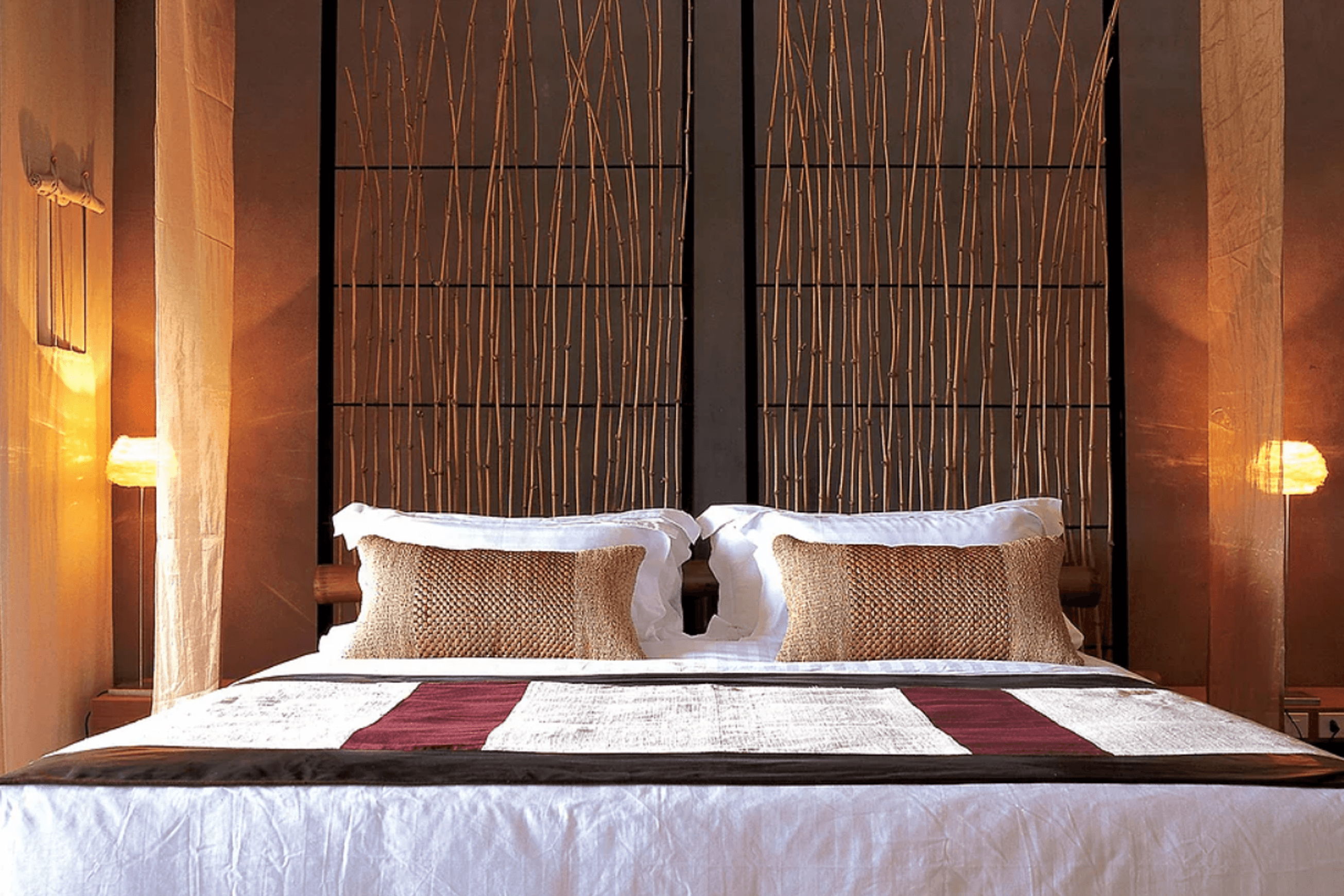 WAND NEST Table Lamp by Ango