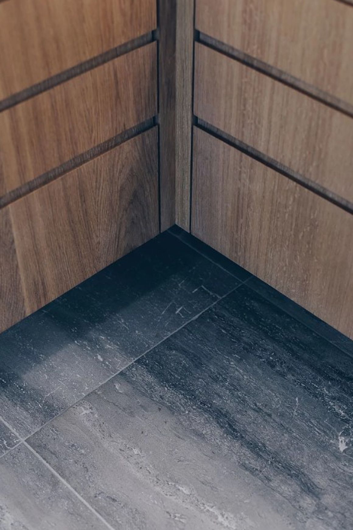 Autumnus Dark Marble