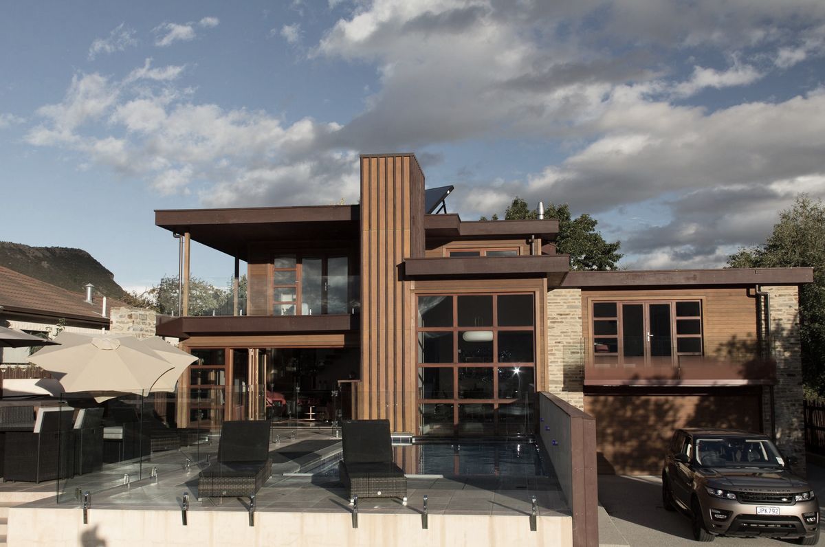 Laird Home