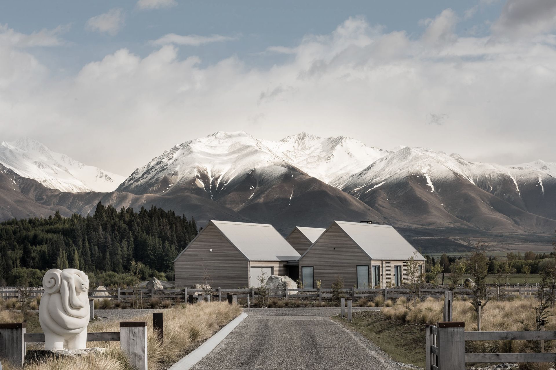Architecturally designed 3 bedroom home with breathtaking views of the Southern Alps and surrounding areas. 