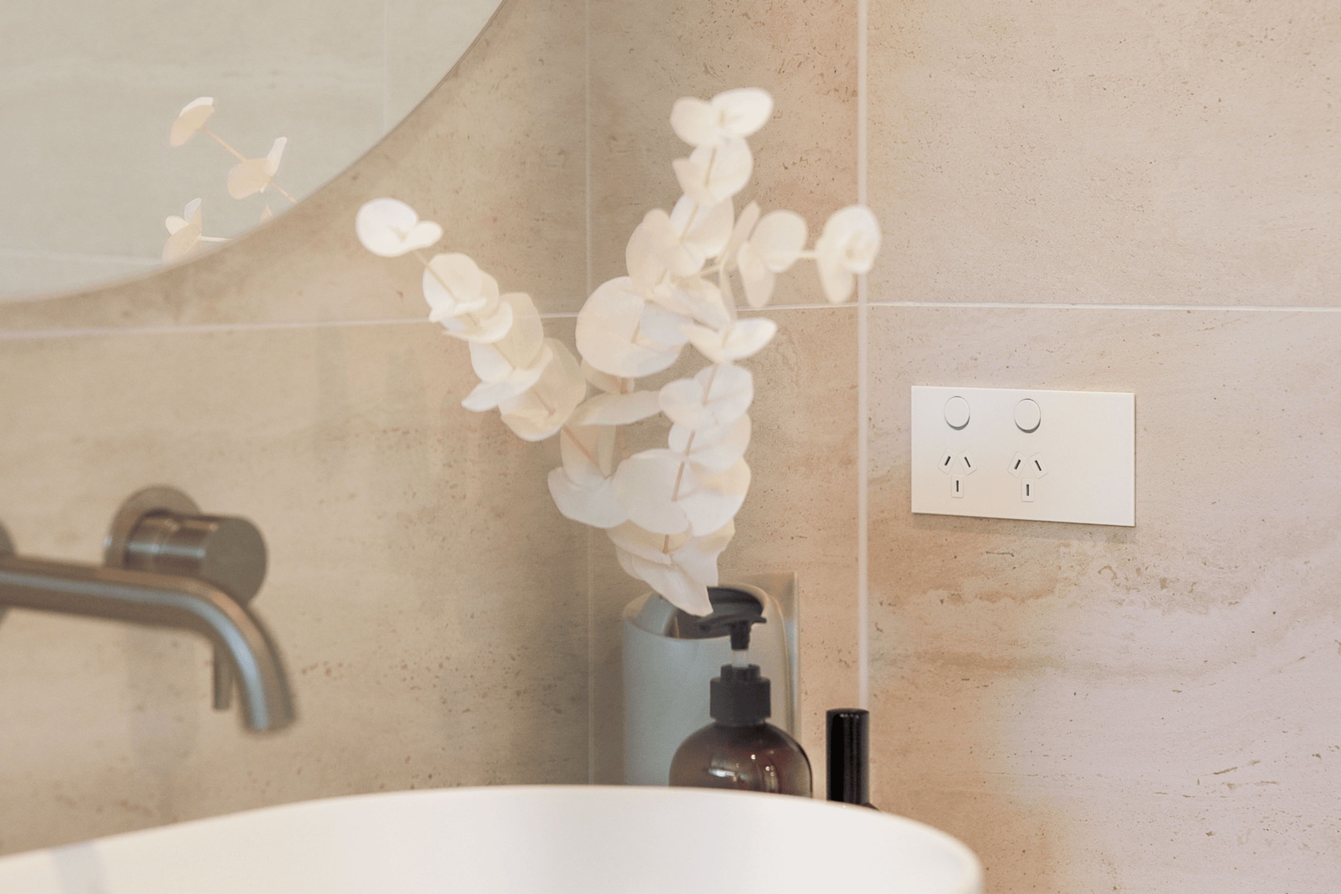 Clipsal Solis™ T Series | Switches and Power points