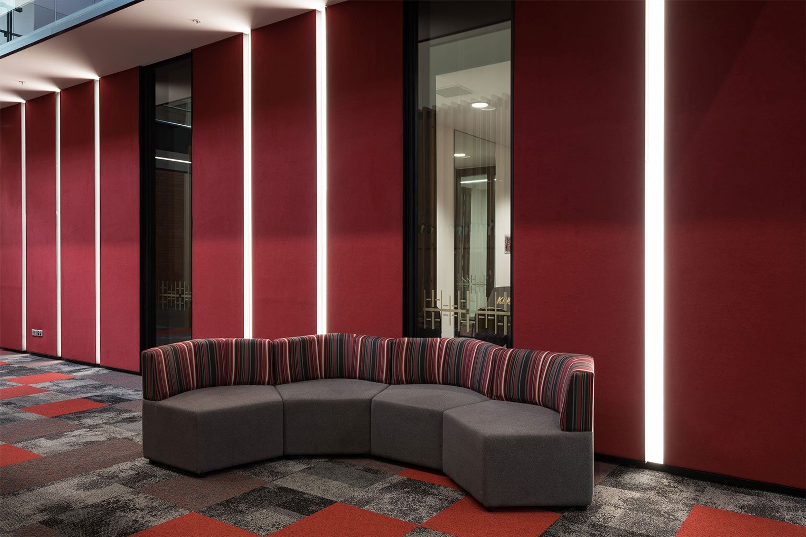 Vertiface Decorative Wallcovering