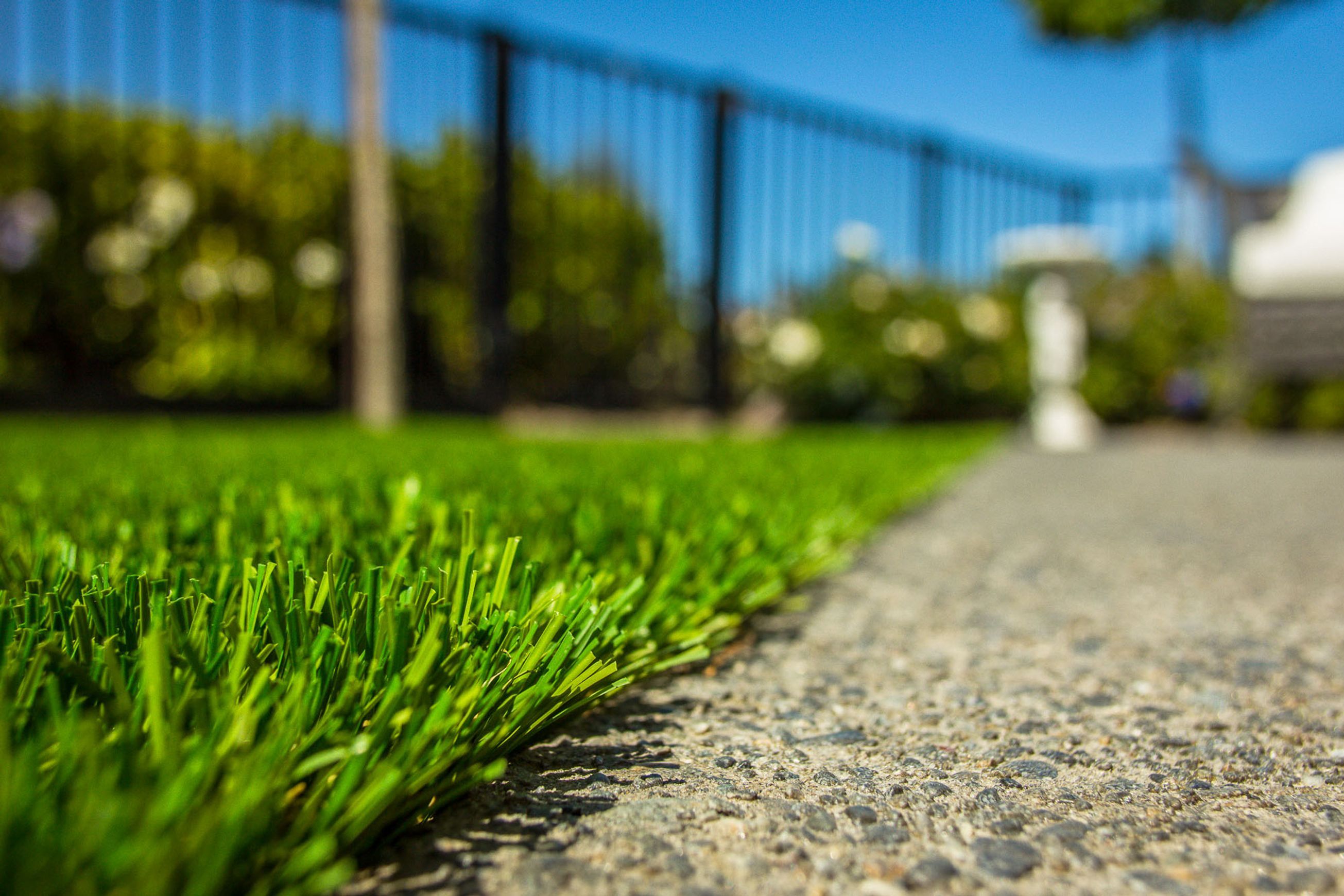Retreat 40 - Artificial Turf and Landscaping Grass by SmartGrass