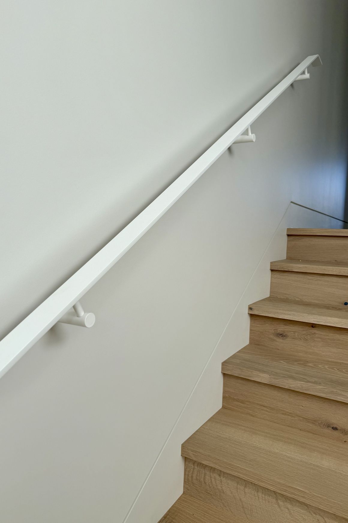 HB520 Round Stair Rail Bracket