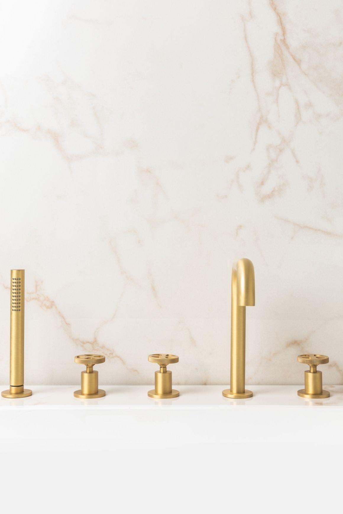 Bagnodesign | Revolution Mixers & Taps