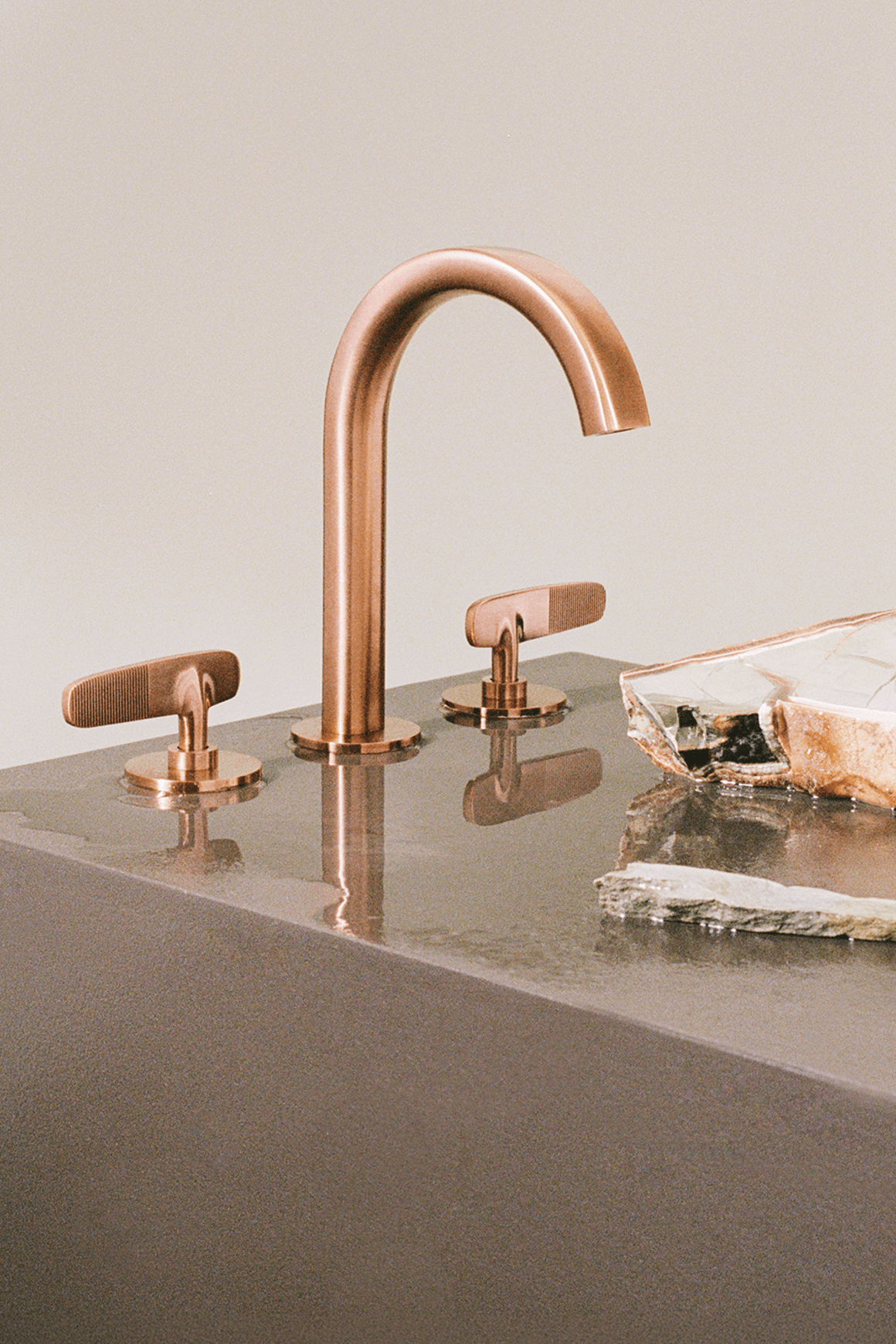 Veloce 3th Deck Mounted Basin Mixer Gooseneck Spout