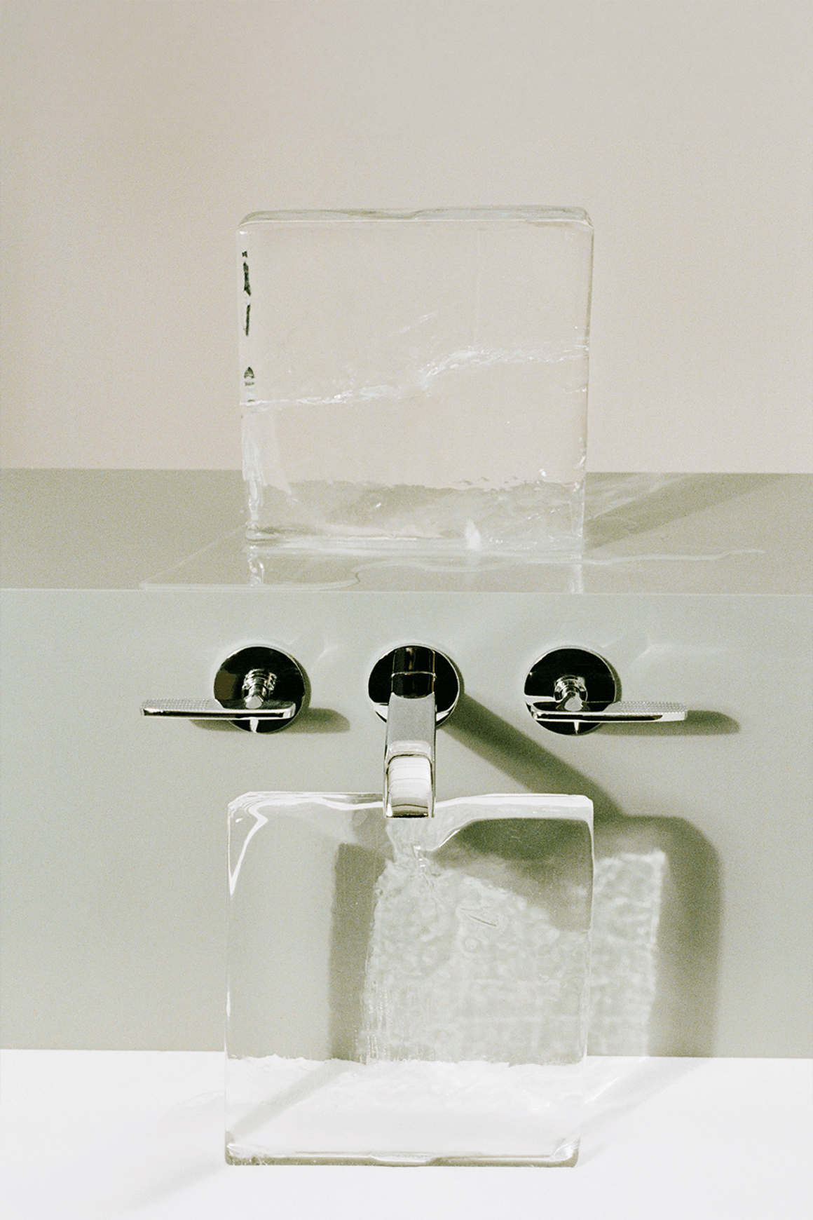 Veloce 3th Wall Mounted Basin Mixer 175mm