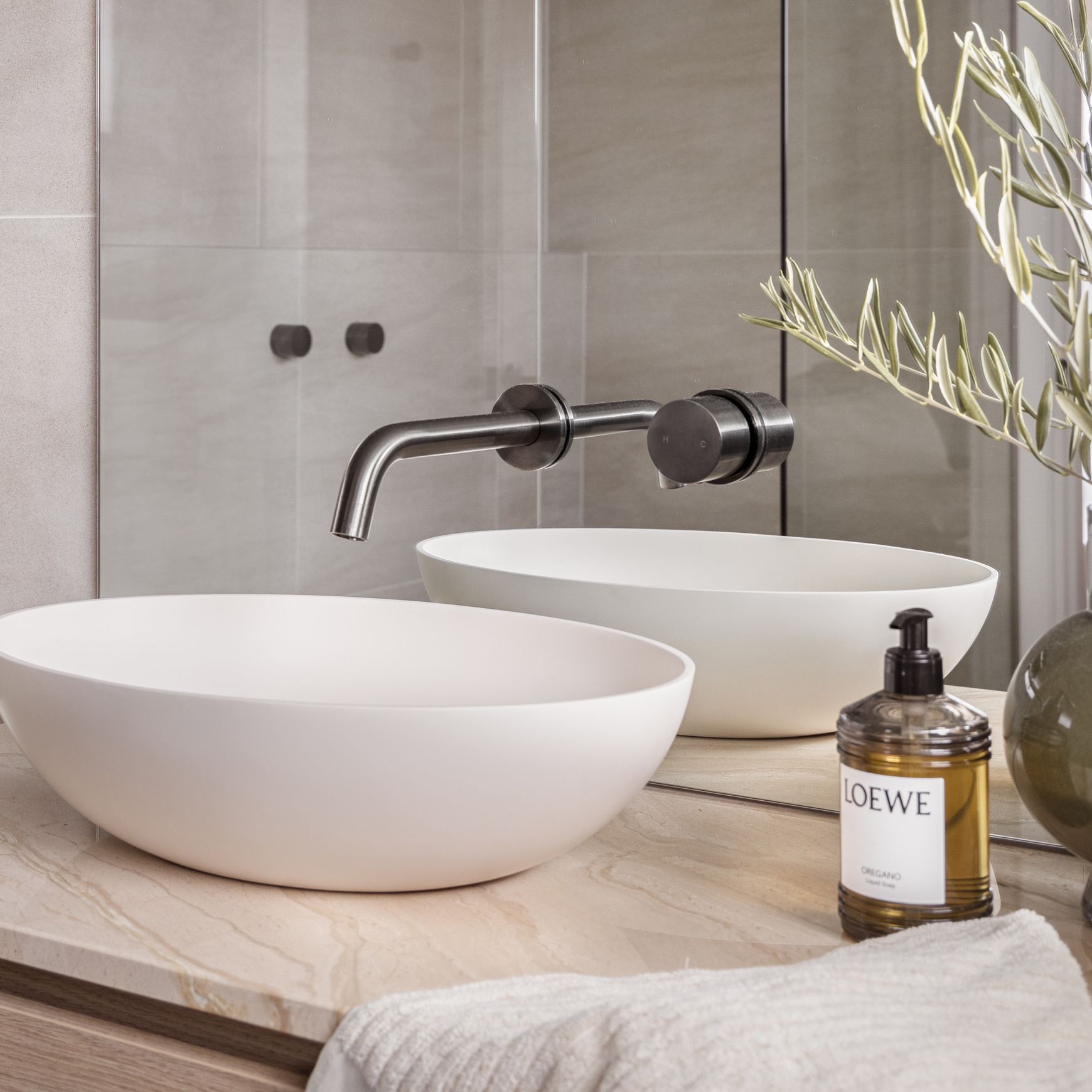 Labello Thin Edge Basin Sink