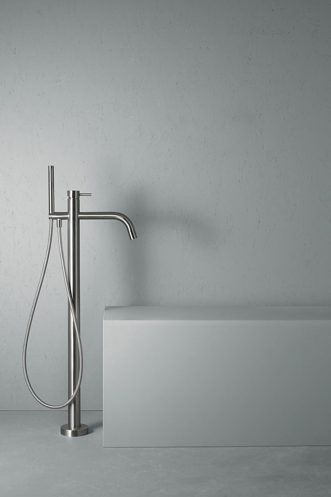 Source 12 62 Bath Mixer by QUADRO